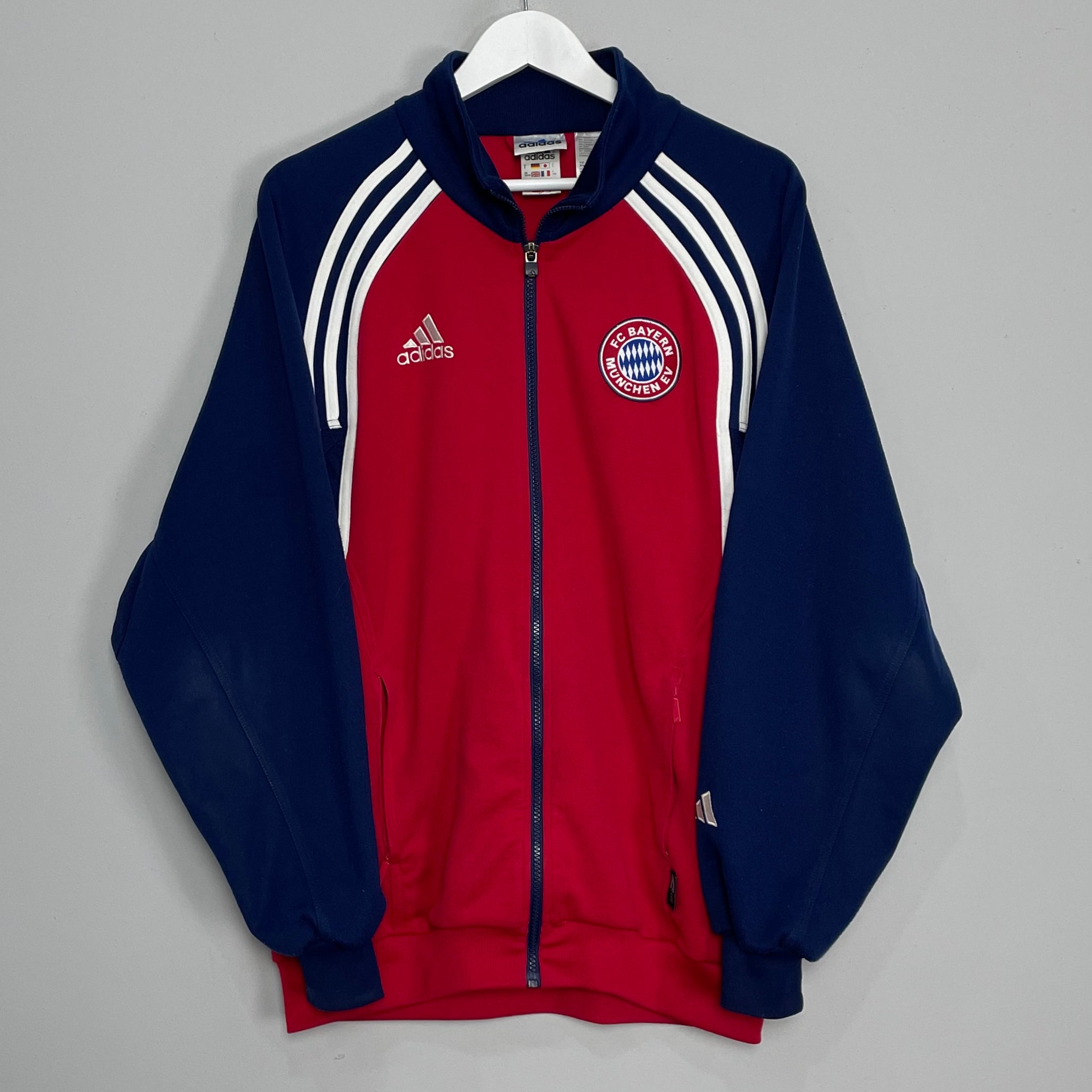 Shop 2000/01 BAYERN MUNICH TRACK JACKET (M) ADIDAS, classic football shirts, vintage football shirts & retro soccer jerseys at Cult Kits