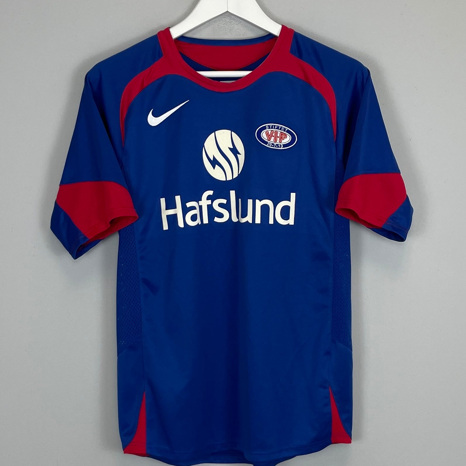 Shop 2006/07 VALERENGA HOME SHIRT (S) NIKE, classic football shirts, vintage football shirts & retro soccer jerseys at Cult Kits