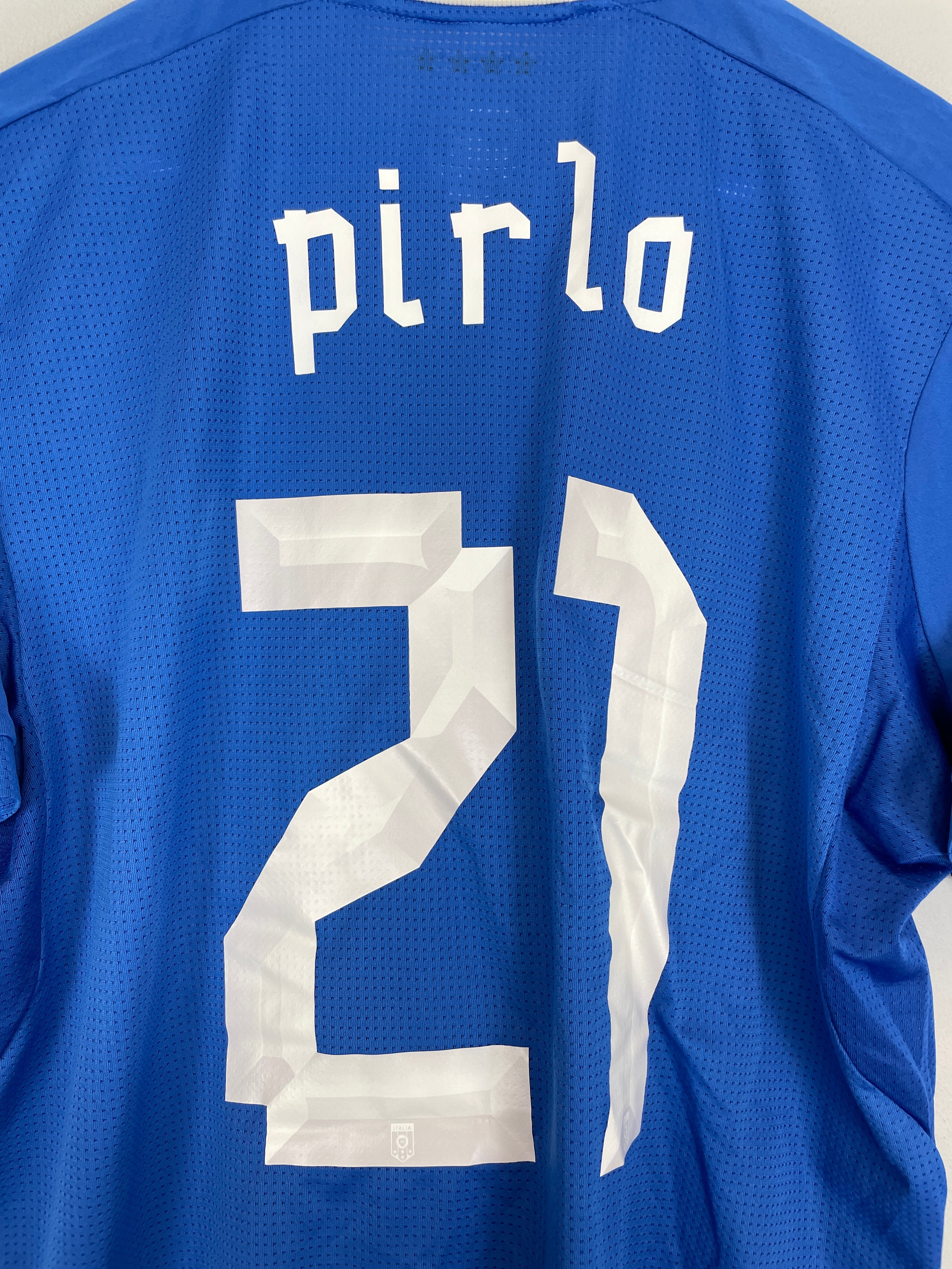 Shop 2012/13 ITALY PIRLO #21 HOME SHIRT (XL) PUMA, classic football shirts, vintage football shirts & retro soccer jerseys at Cult Kits