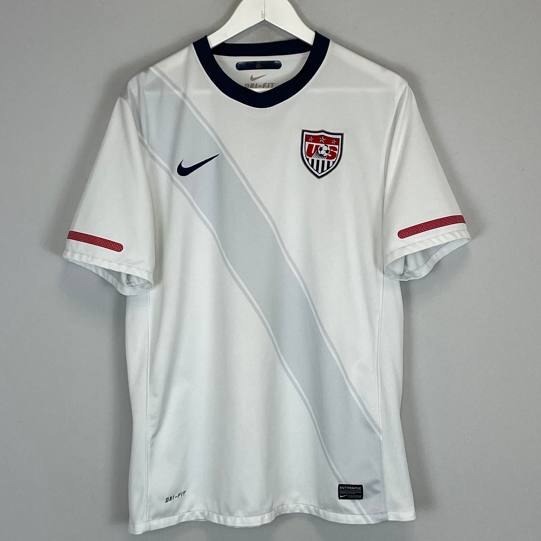 Shop 2010/11 USA HOME SHIRT (L) NIKE, classic football shirts, vintage football shirts & retro soccer jerseys at Cult Kits