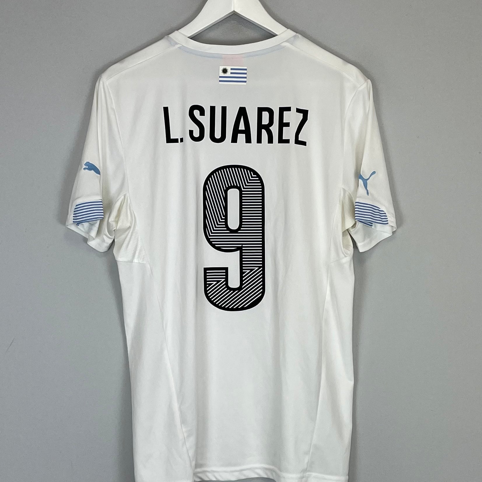 Shop 2014/15 URURGUAY SUAREZ #9 AWAY SHIRT (M) PUMA, classic football shirts, vintage football shirts & retro soccer jerseys at Cult Kits