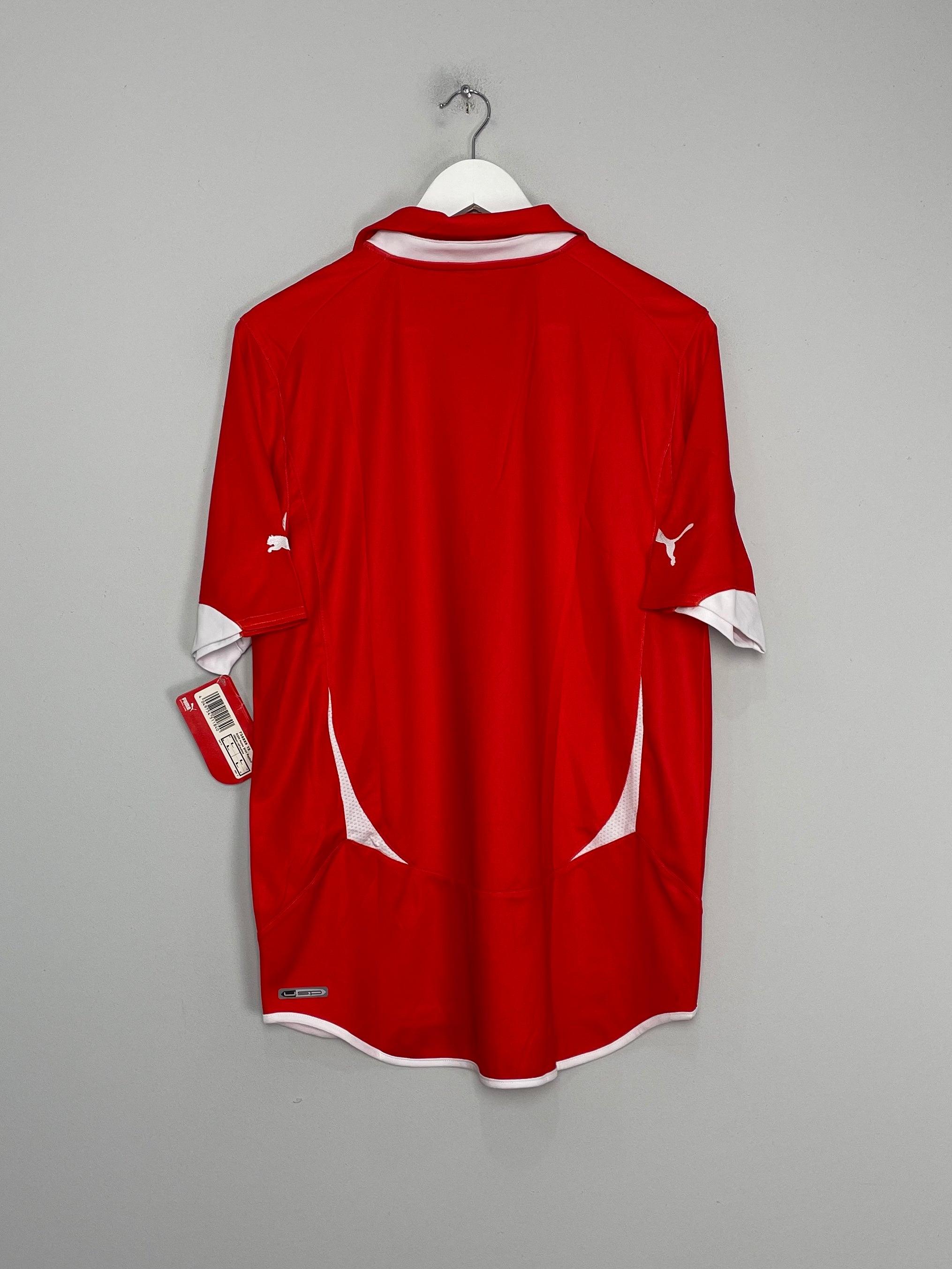 Shop 2010/12 SWITZERLAND *BNWT* HOME SHIRT (L) PUMA, classic football shirts, vintage football shirts & retro soccer jerseys at Cult Kits