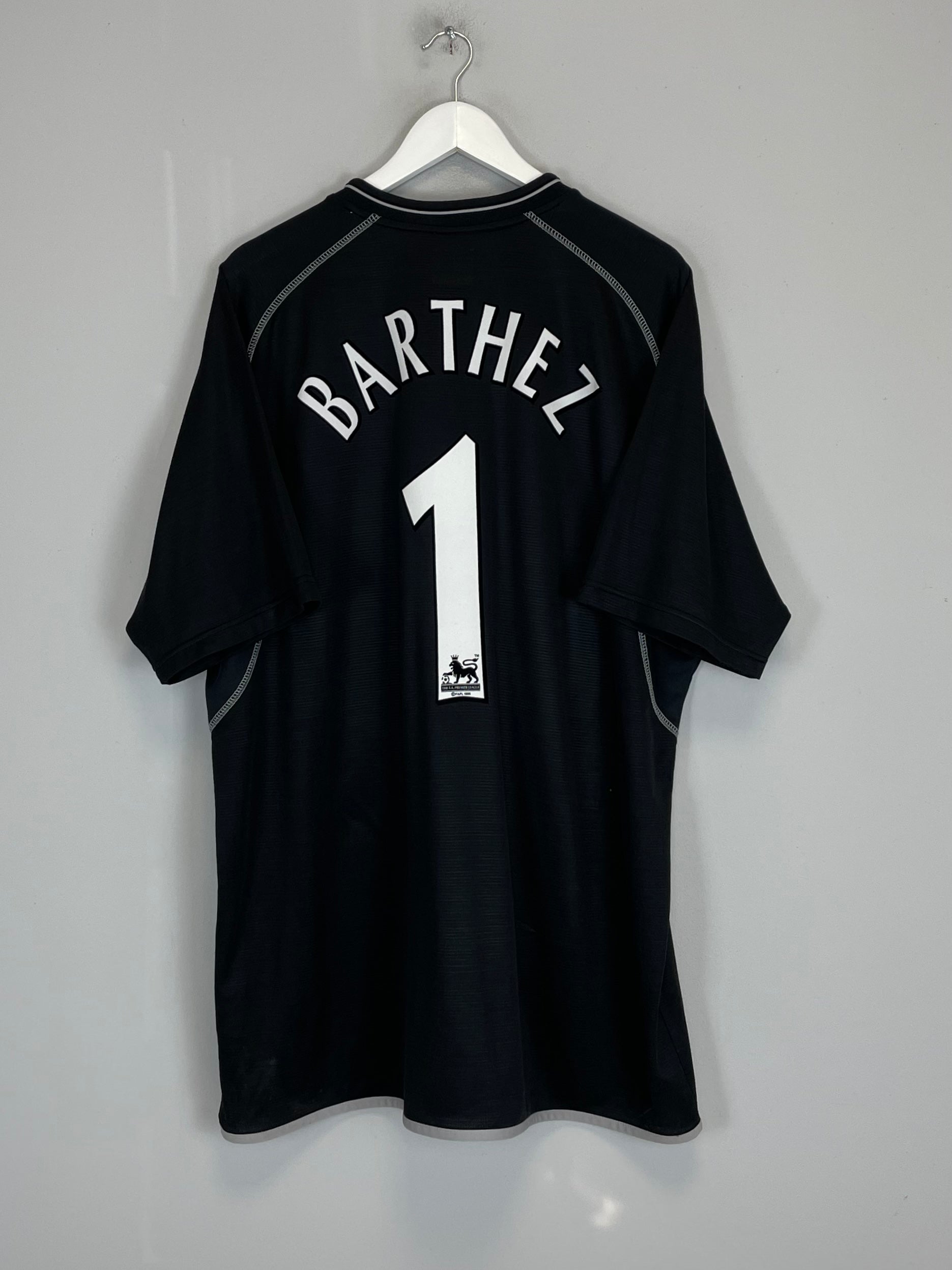 Shop 2000/01 MANCHESTER UNITED BARTHEZ #1 GK SHIRT (XXL) UMBRO, classic football shirts, vintage football shirts & retro soccer jerseys at Cult Kits