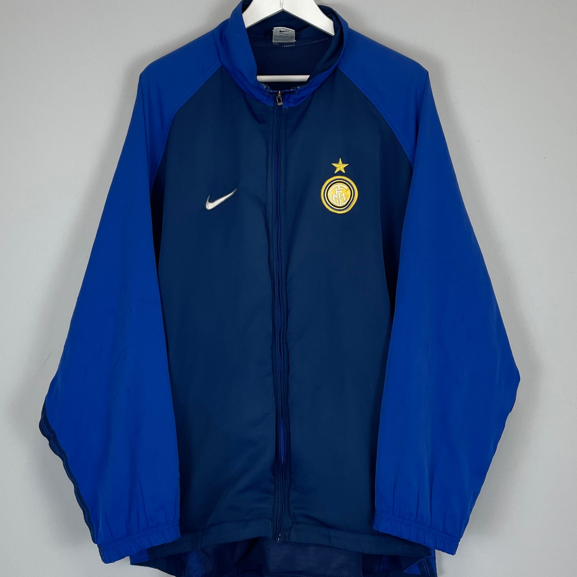 Shop 1998/99 INTER MILAN TRACK JACKET (XL) NIKE, classic football shirts, vintage football shirts & retro soccer jerseys at Cult Kits