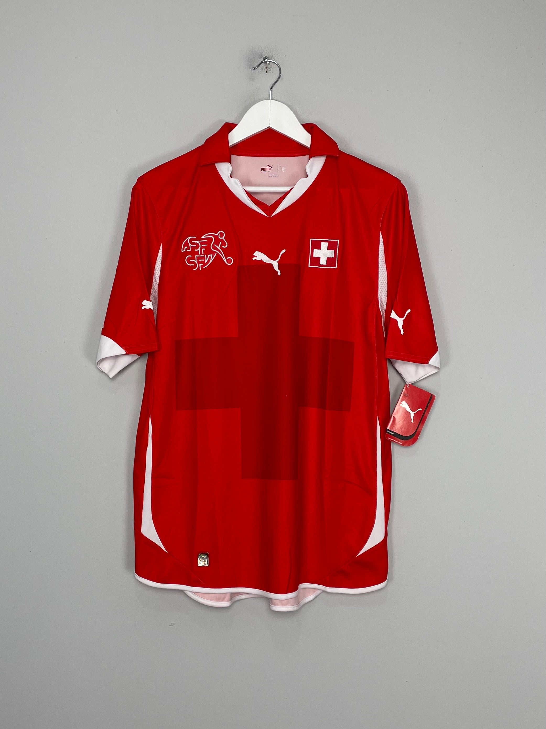 Shop 2010/12 SWITZERLAND *BNWT* HOME SHIRT (L) PUMA, classic football shirts, vintage football shirts & retro soccer jerseys at Cult Kits