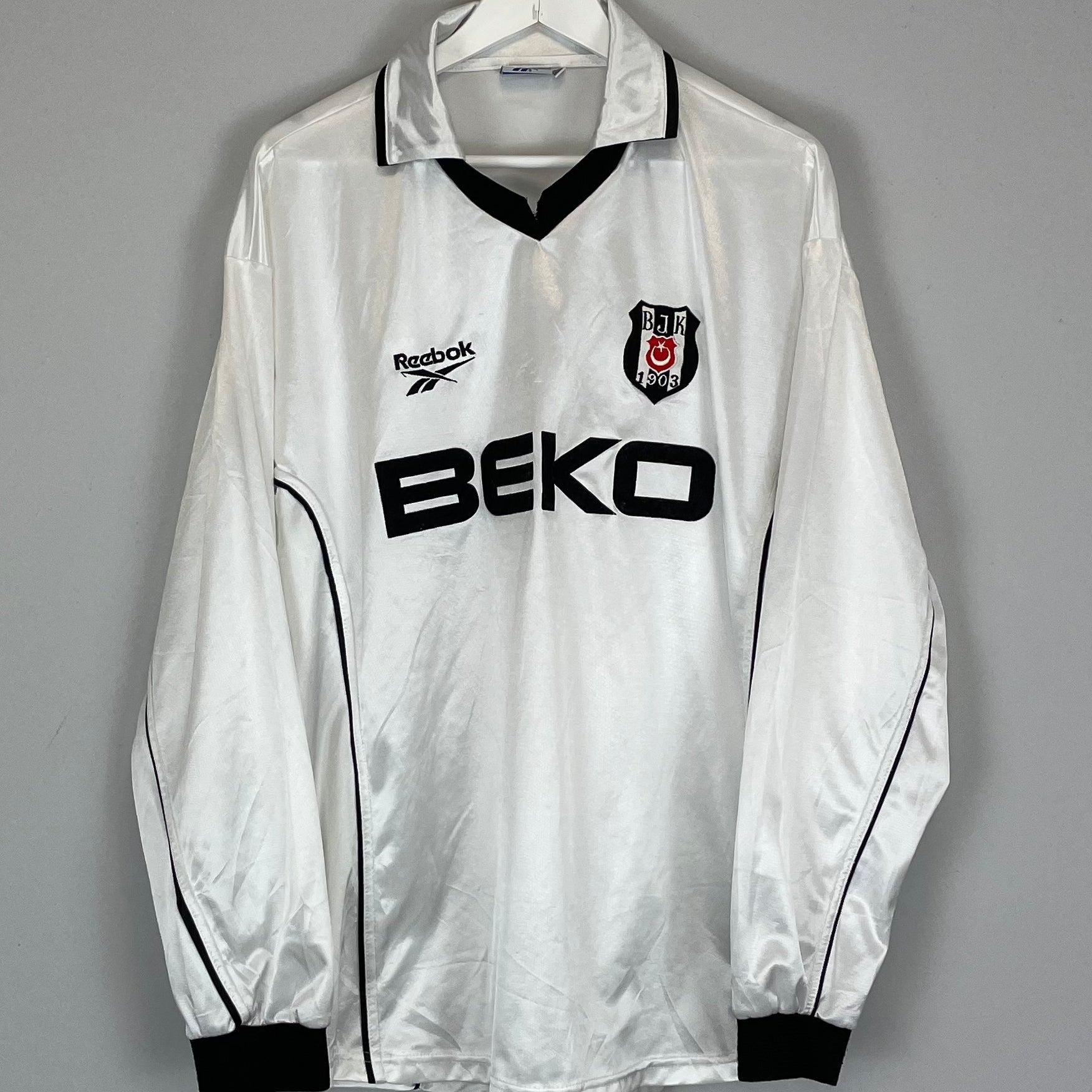 Shop 2000/01 BESIKTAS L/S HOME SHIRT (XXL) REEBOK, classic football shirts, vintage football shirts & retro soccer jerseys at Cult Kits