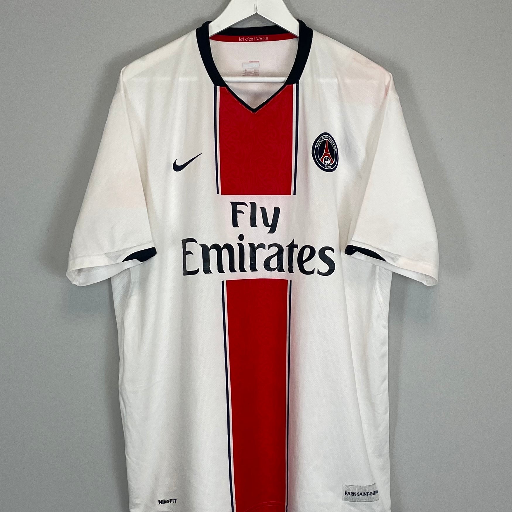 Shop 2007/08 PSG AWAY SHIRT (XL) NIKE, classic football shirts, vintage football shirts & retro soccer jerseys at Cult Kits