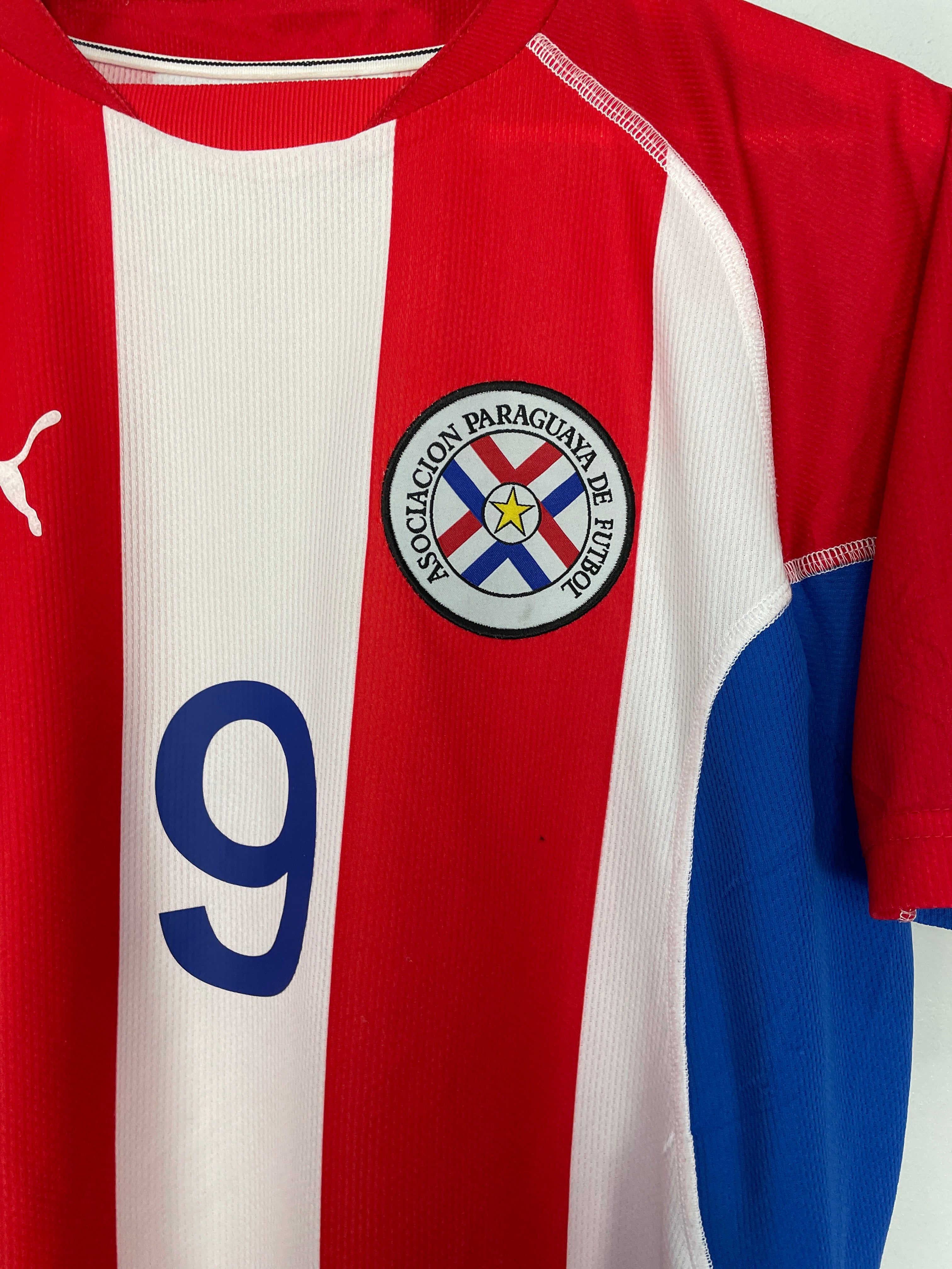 Shop 2002/03 PARAGUAY SANTA CRUZ #9 HOME SHIRT (M) PUMA, classic football shirts, vintage football shirts & retro soccer jerseys at Cult Kits