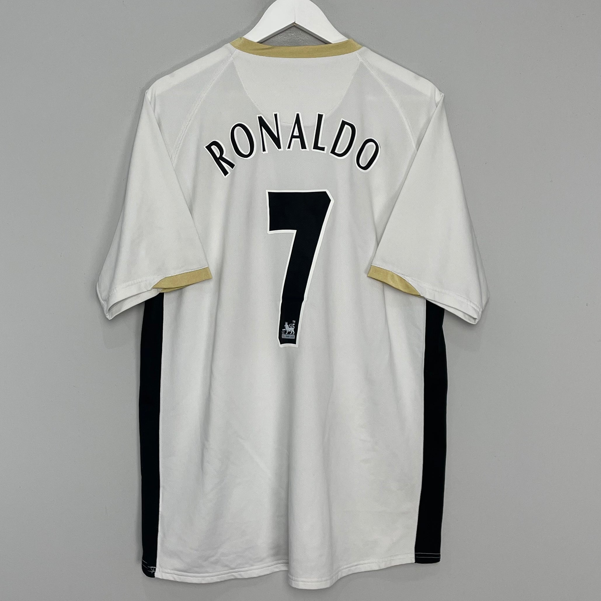 Shop 2006/08 MANCHESTER UNITED RONALDO #7 AWAY SHIRT (L) NIKE, classic football shirts, vintage football shirts & retro soccer jerseys at Cult Kits