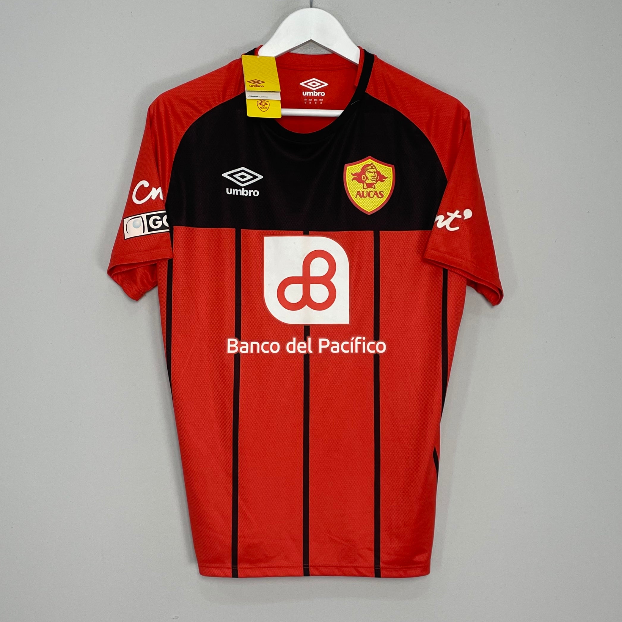 Shop 2020/21 AUCAS FC *BNWT* AWAY SHIRT (M) UMBRO, classic football shirts, vintage football shirts & retro soccer jerseys at Cult Kits