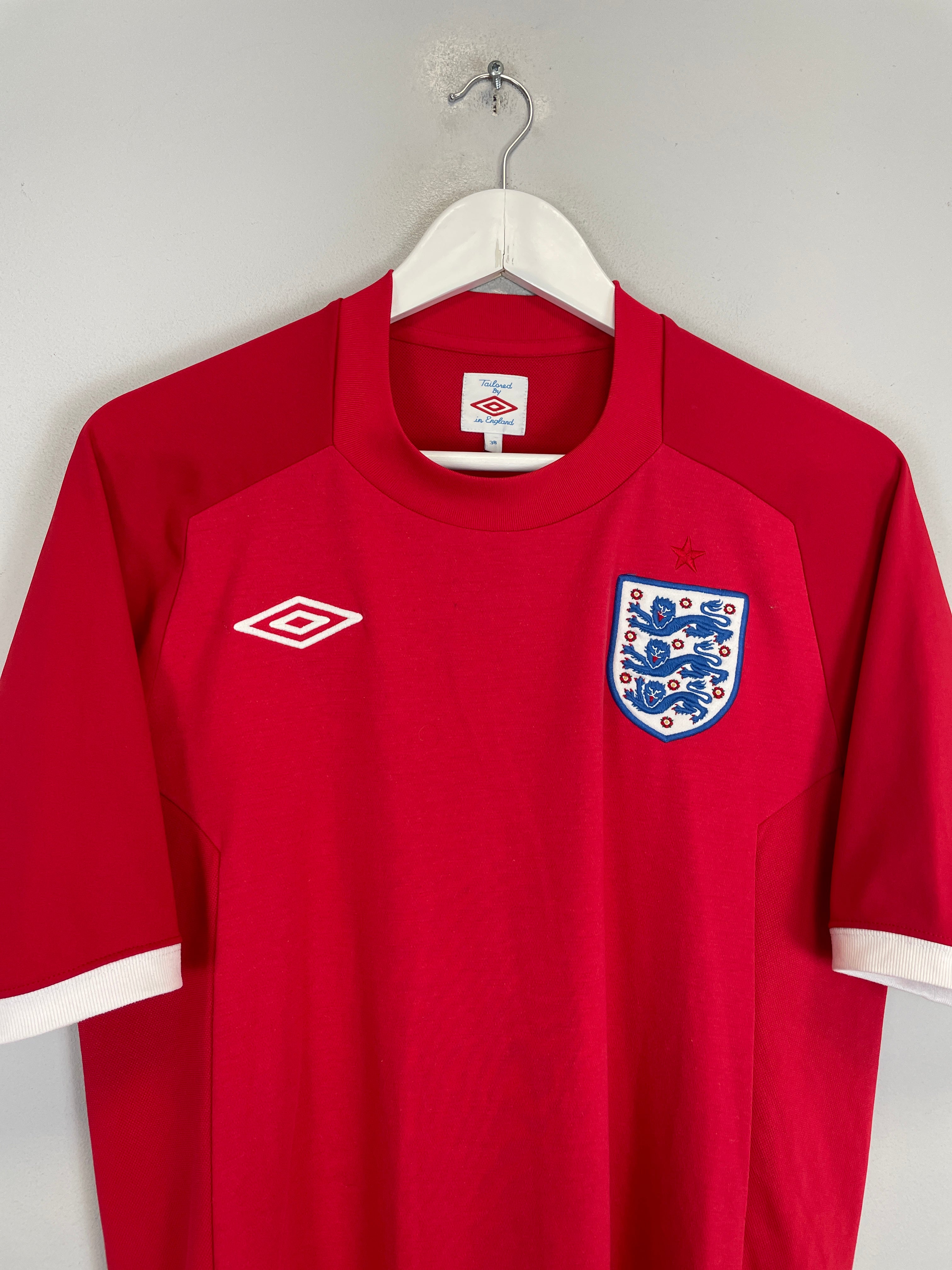 Shop 2010/12 ENGLAND AWAY SHIRT (M) UMBRO, classic football shirts, vintage football shirts & retro soccer jerseys at Cult Kits