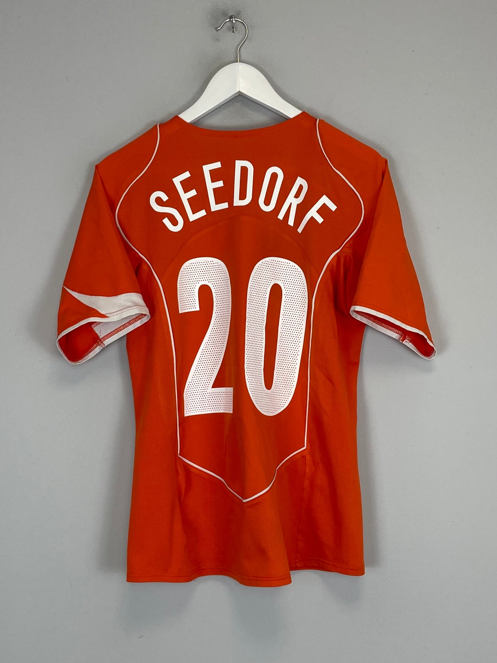 Shop 2004/06 NETHERLANDS SEEDORF #20 HOME SHIRT (M) NIKE, classic football shirts, vintage football shirts & retro soccer jerseys at Cult Kits