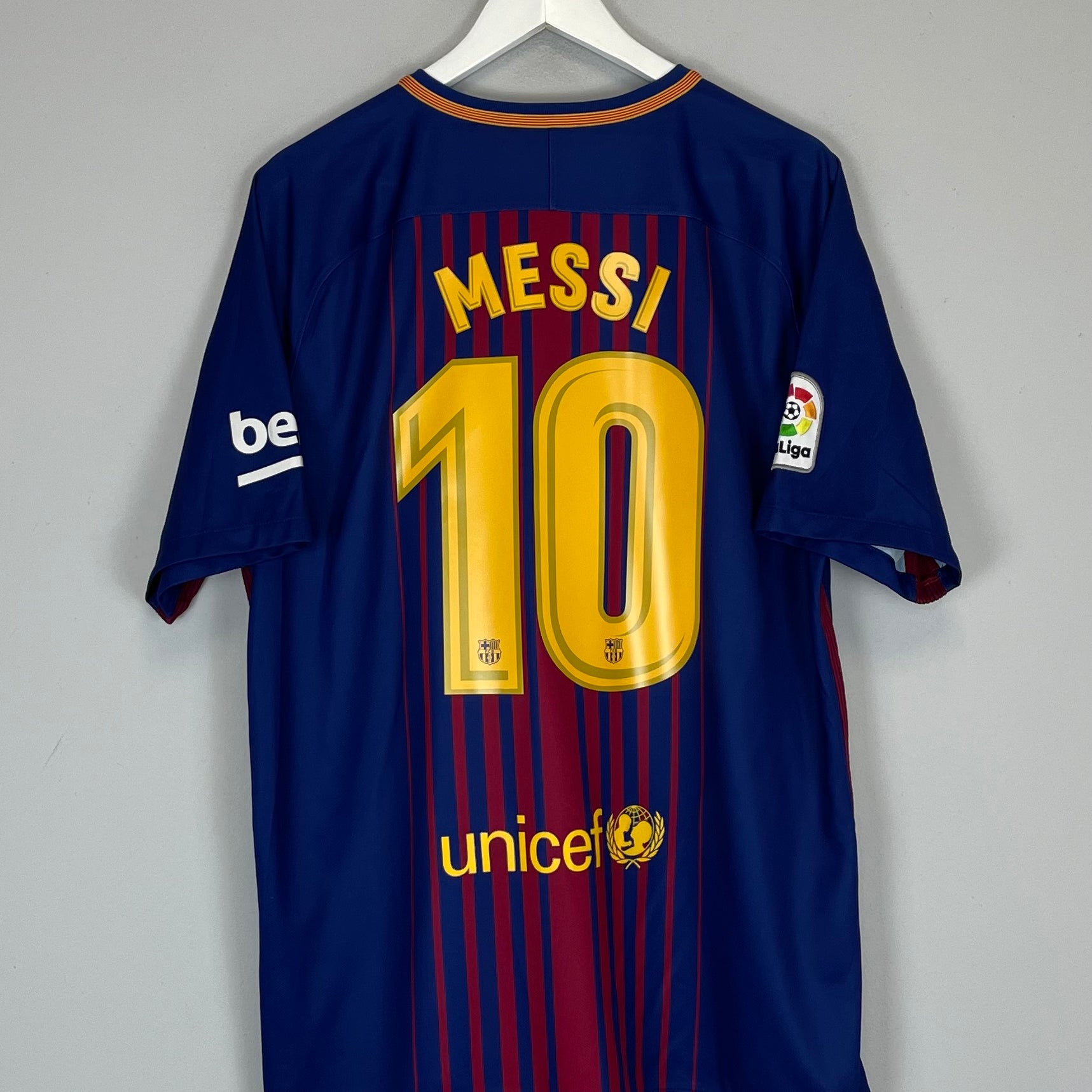 Shop 2017/18 BARCELONA MESSI #10 HOME SHIRT (XL) NIKE, classic football shirts, vintage football shirts & retro soccer jerseys at Cult Kits