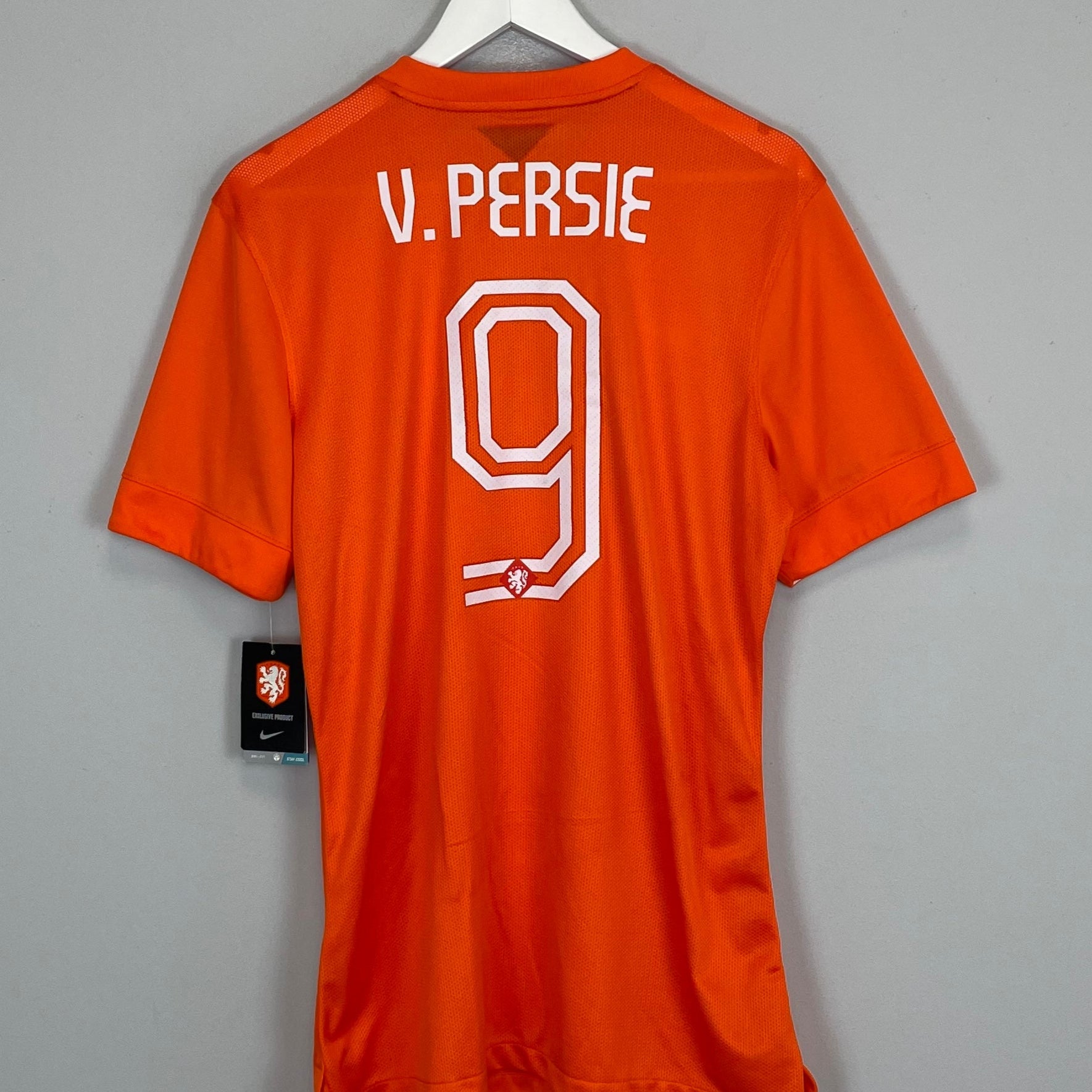 Shop 2014/15 NETHERLANDS V.PERSIE #9 *BNWT* AUTHENTIC HOME SHIRT (L) NIKE, classic football shirts, vintage football shirts & retro soccer jerseys at Cult Kits