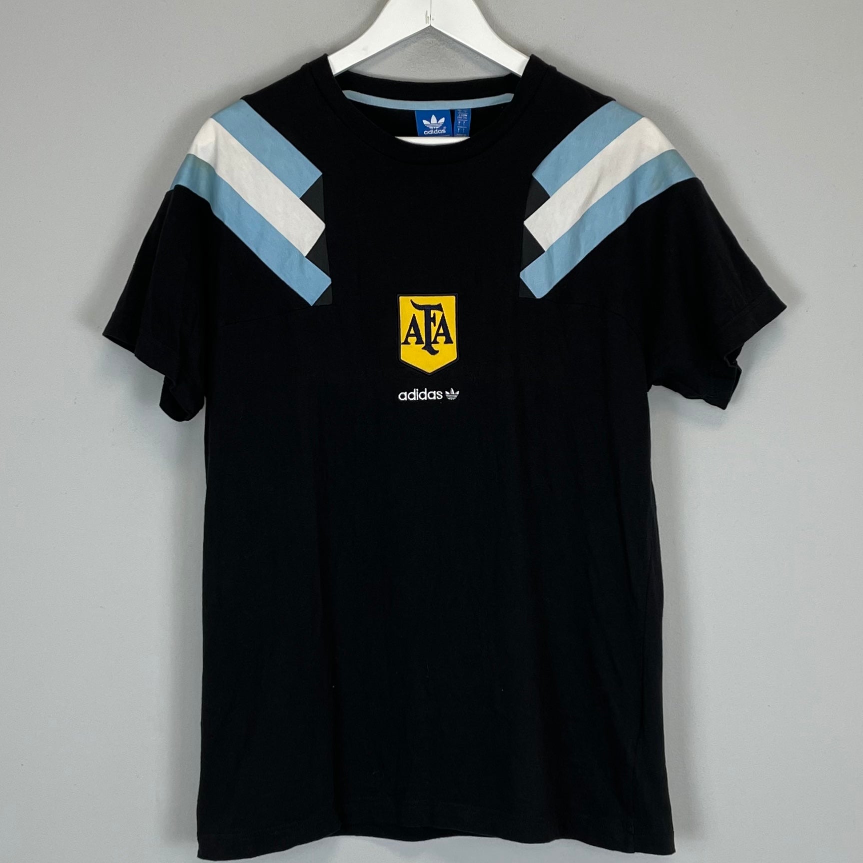 Shop 1986 ARGENTINA ADIDAS ORIGINALS T-SHIRT (L), classic football shirts, vintage football shirts & retro soccer jerseys at Cult Kits