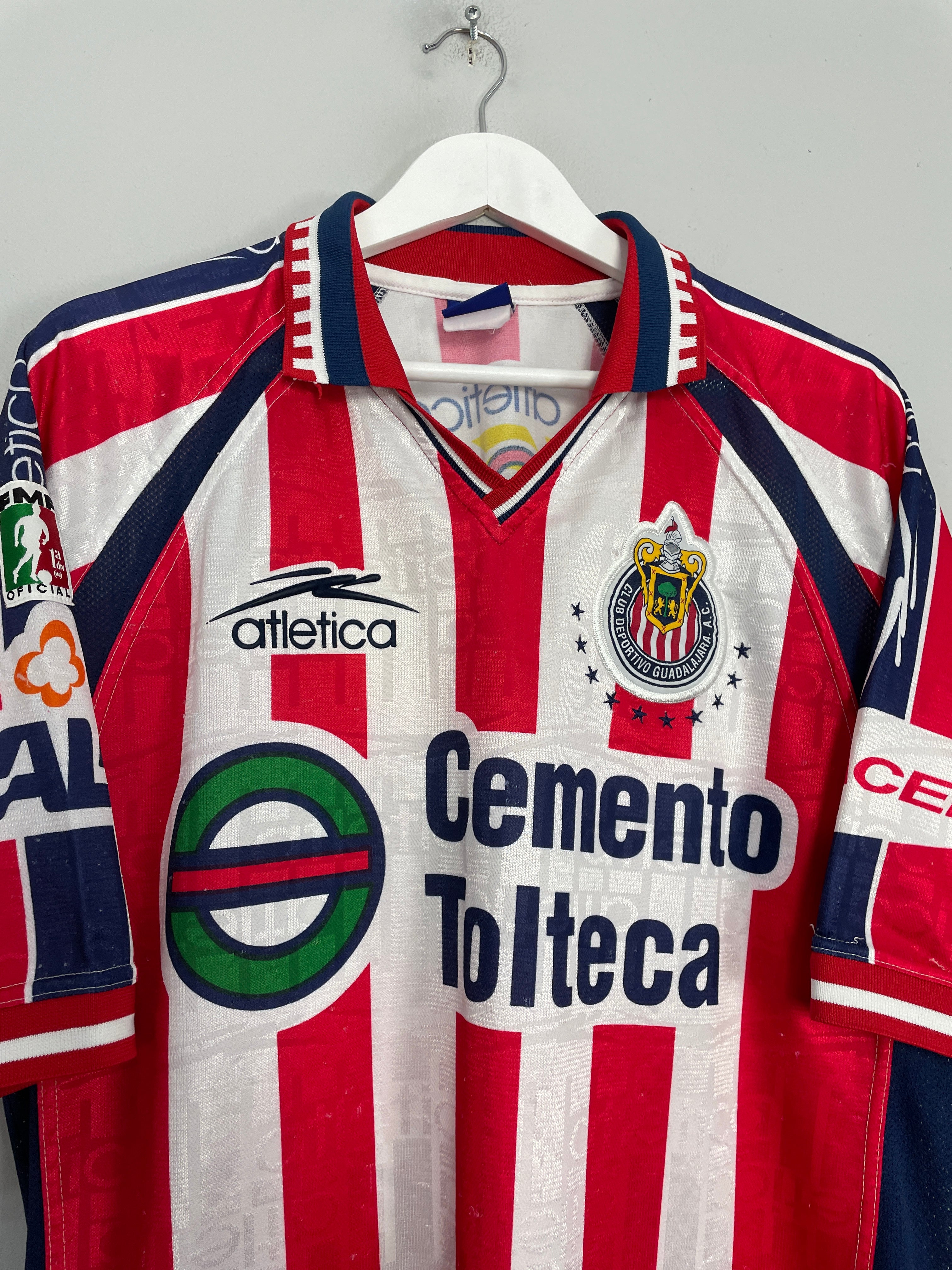 Shop 2000/01 CHIVAS GUADALARA HOME SHIRT (XL) ATLETICA, classic football shirts, vintage football shirts & retro soccer jerseys at Cult Kits