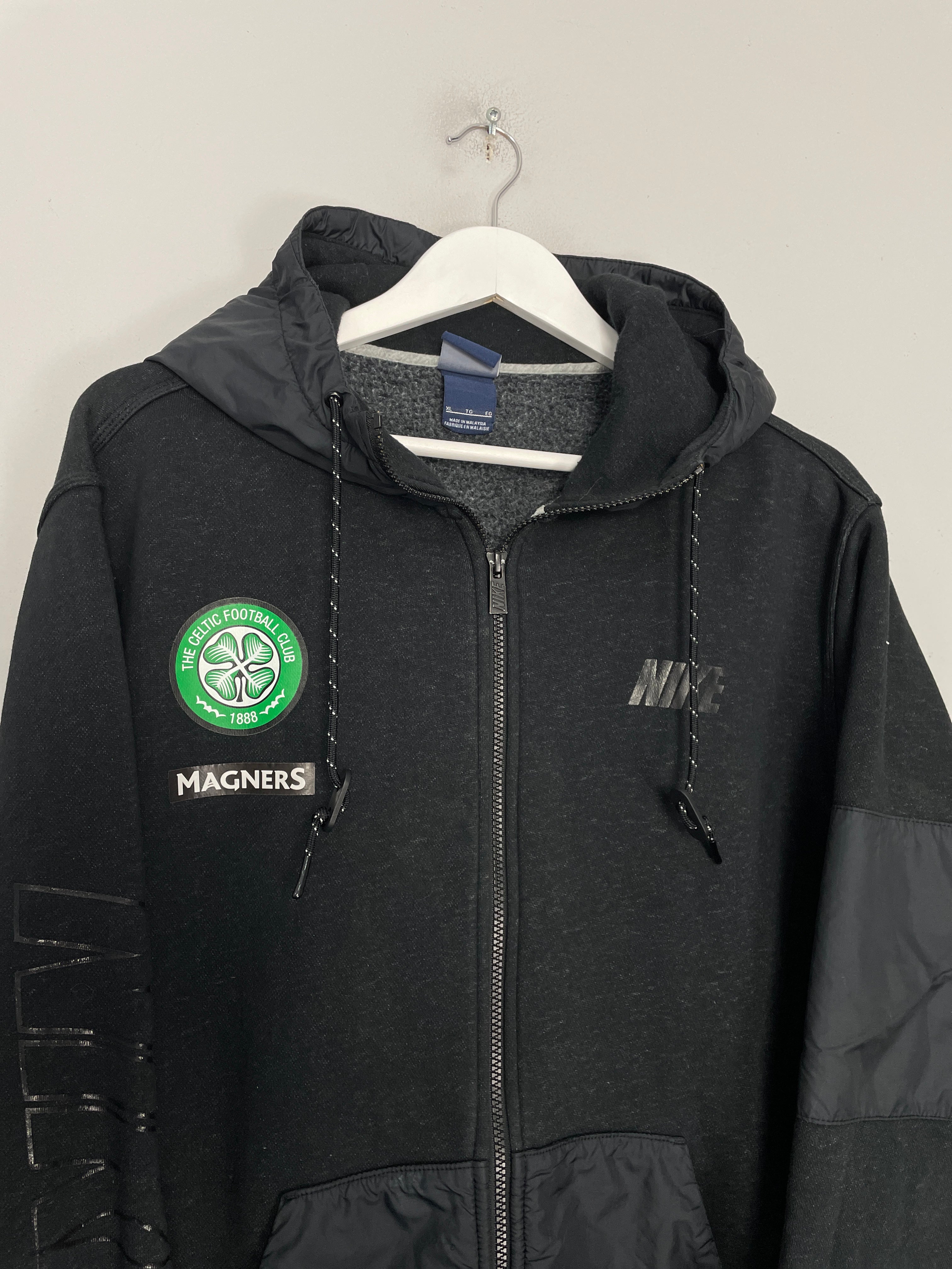 Shop 2014/15 CELTIC HOODED JACKET (XL) NIKE, classic football shirts, vintage football shirts & retro soccer jerseys at Cult Kits