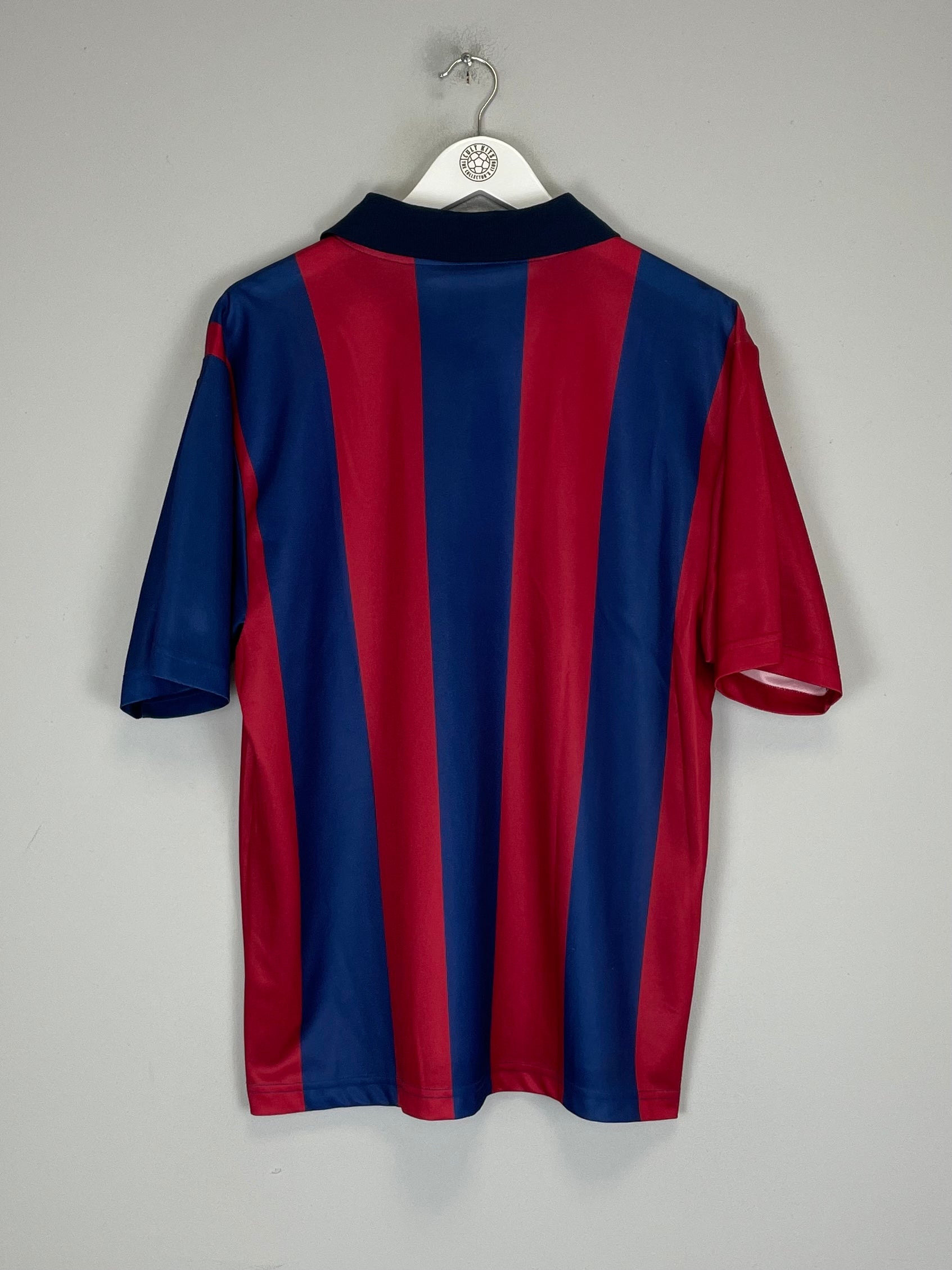 Shop 2000/01 BARCELONA HOME SHIRT (M) NIKE BASIC, classic football shirts, vintage football shirts & retro soccer jerseys at Cult Kits