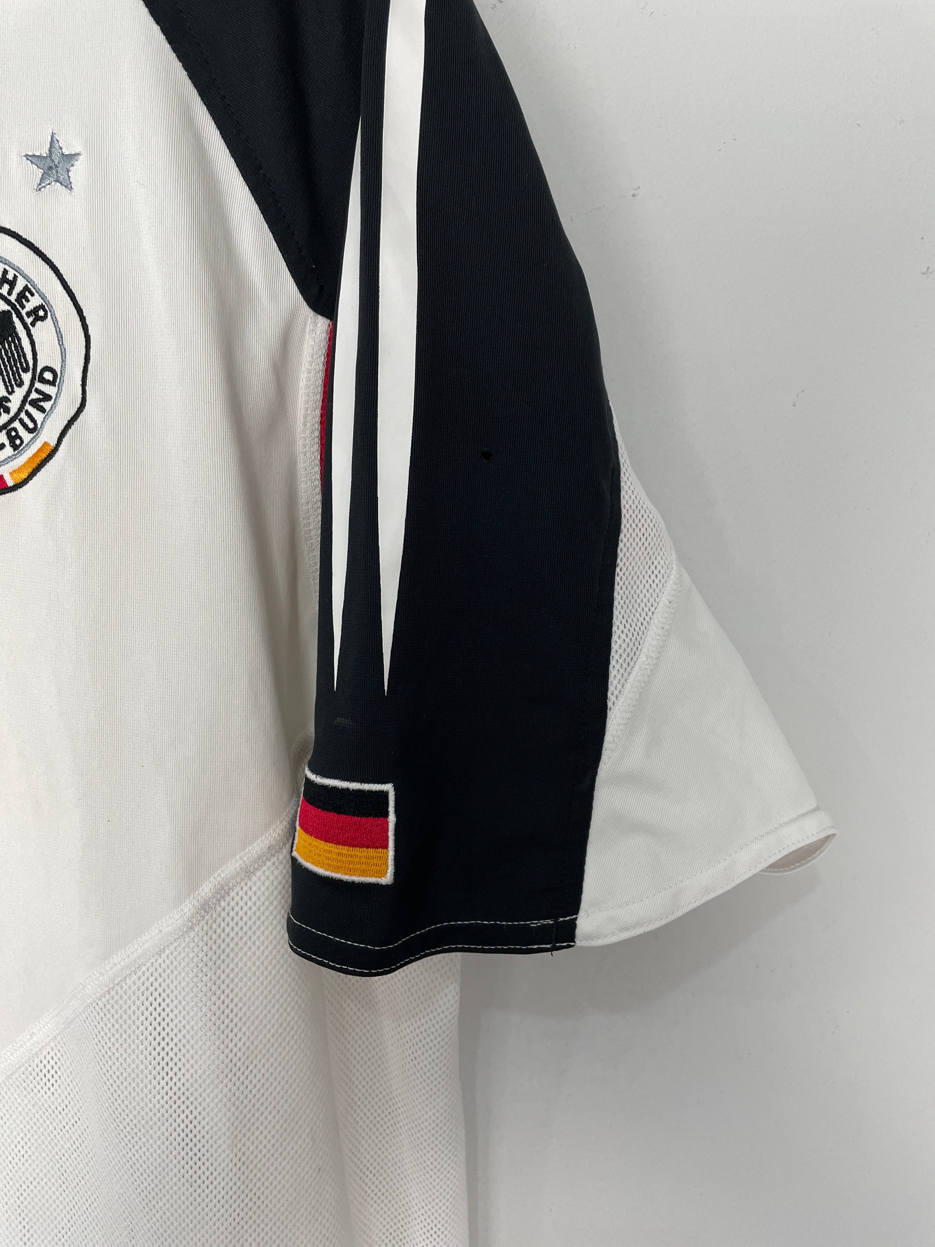 Shop 2004/05 GERMANY HOME SHIRT (XL) ADIDAS, classic football shirts, vintage football shirts & retro soccer jerseys at Cult Kits