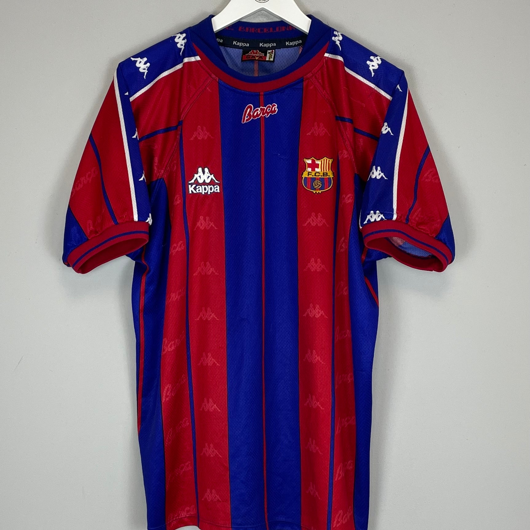 Shop 1997/98 BARCELONA HOME SHIRT (XL) KAPPA, classic football shirts, vintage football shirts & retro soccer jerseys at Cult Kits