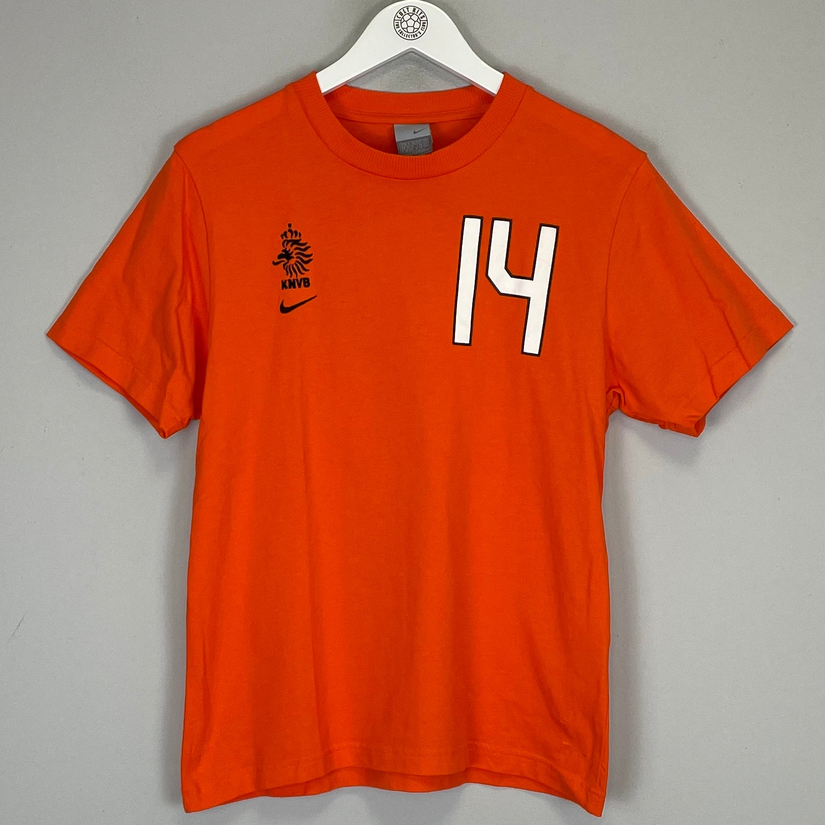 Shop 2014 NETHERLANDS T-SHIRT (M) NIKE, classic football shirts, vintage football shirts & retro soccer jerseys at Cult Kits