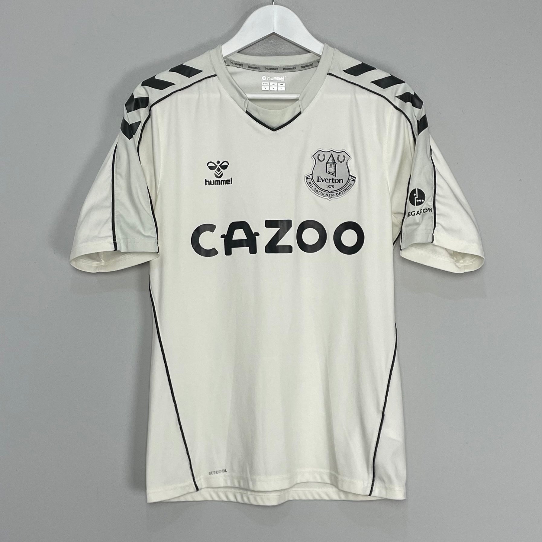 Shop 2022/23 EVERTON TRAINING SHIRT (M) HUMMEL, classic football shirts, vintage football shirts & retro soccer jerseys at Cult Kits