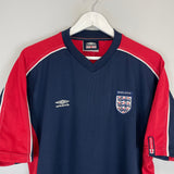 Shop 2002/03 ENGLAND TRAINING SHIRT (L) UMBRO, classic football shirts, vintage football shirts & retro soccer jerseys at Cult Kits