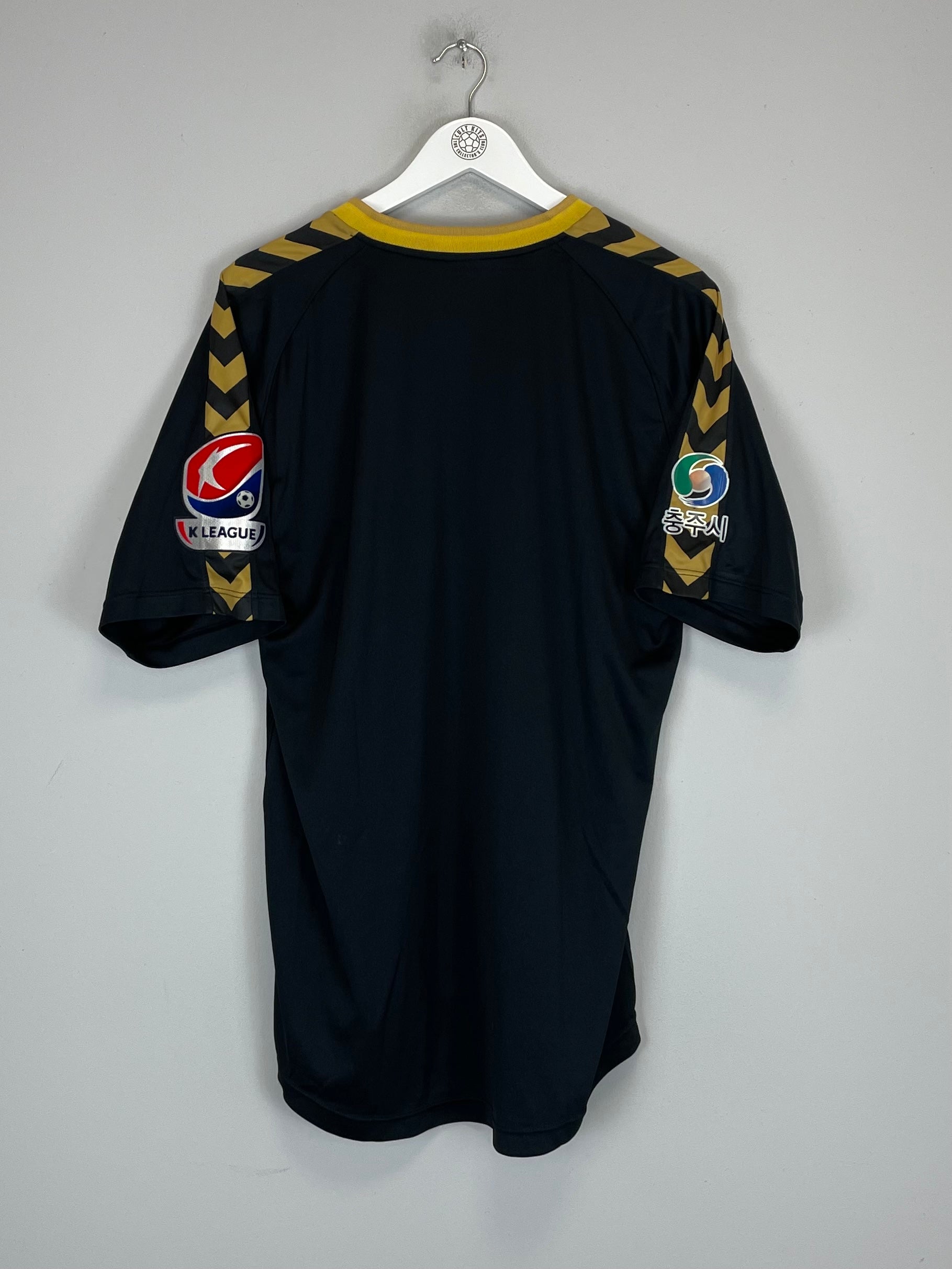Shop 2015/16 CHUNGJU HOME SHIRT (XL) HUMMEL, classic football shirts, vintage football shirts & retro soccer jerseys at Cult Kits