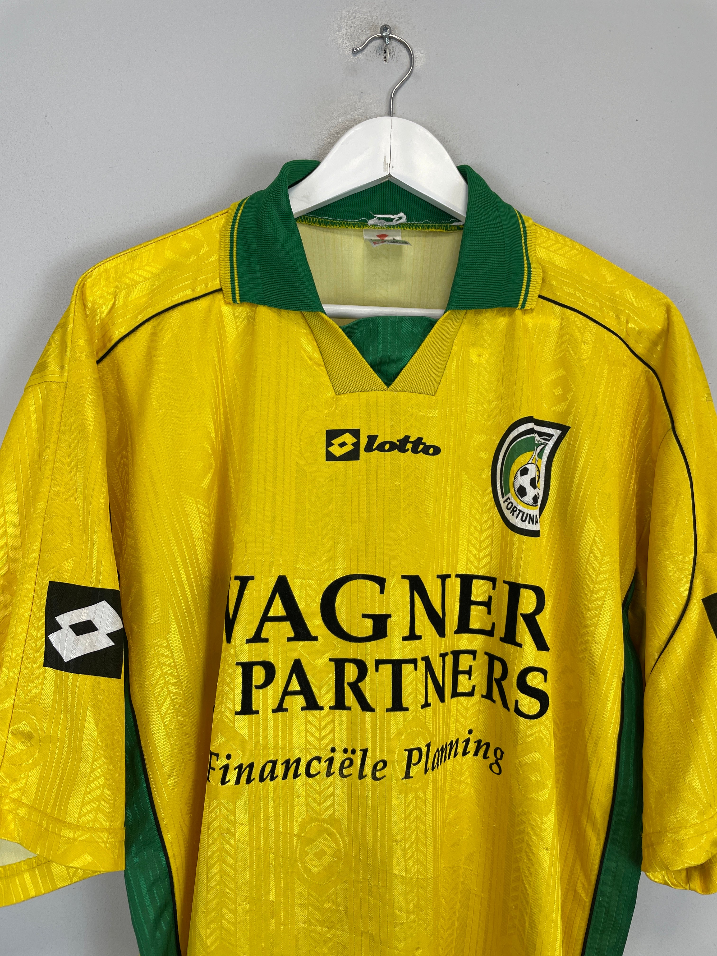 Shop 1999/00 FORTUNA SITTARD HOME SHIRT (XL) LOTTO, classic football shirts, vintage football shirts & retro soccer jerseys at Cult Kits