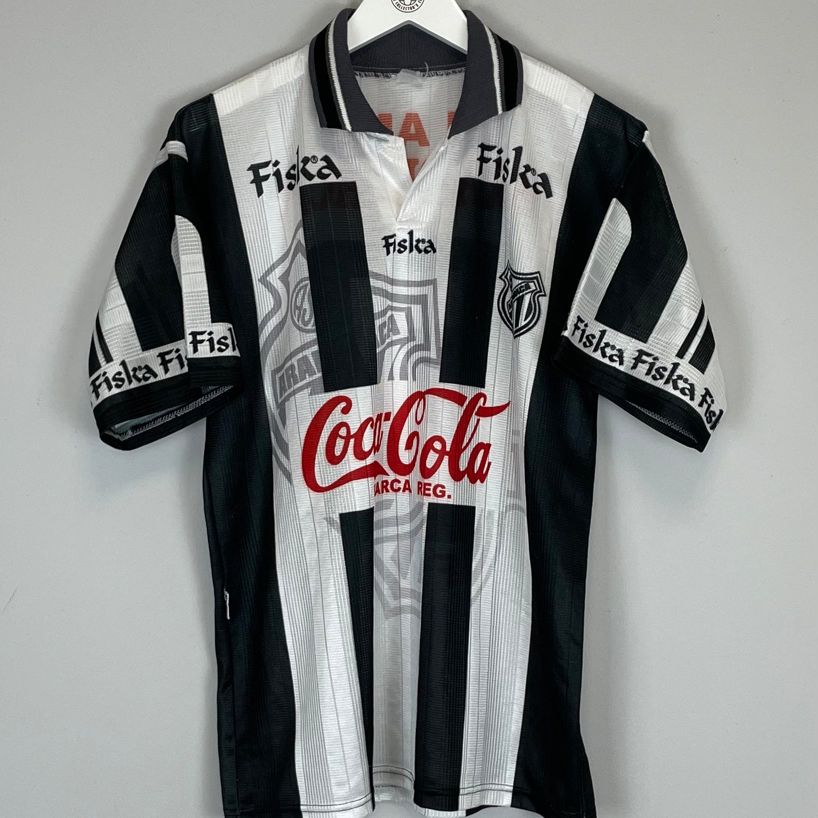 Shop 1994 ARAPIRAQUENSE #7 HOME SHIRT (S) FISKA, classic football shirts, vintage football shirts & retro soccer jerseys at Cult Kits