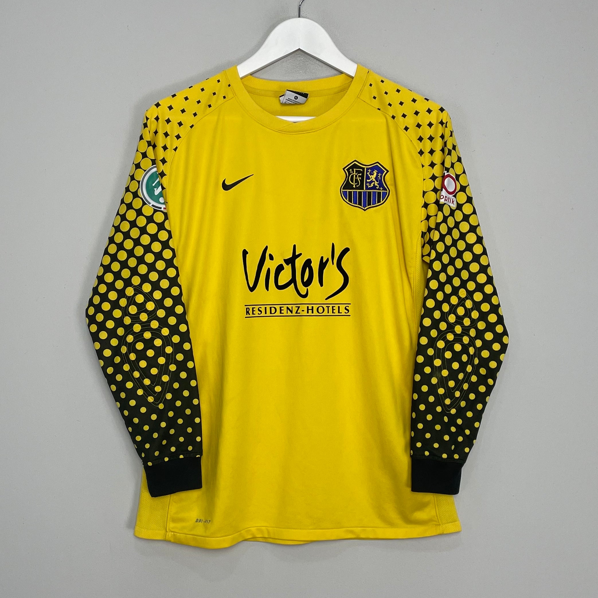Shop 2013/14 SAARSBRUKEN KOCH #16 GK SHIRT (XL.WOMENS) NIKE, classic football shirts, vintage football shirts & retro soccer jerseys at Cult Kits