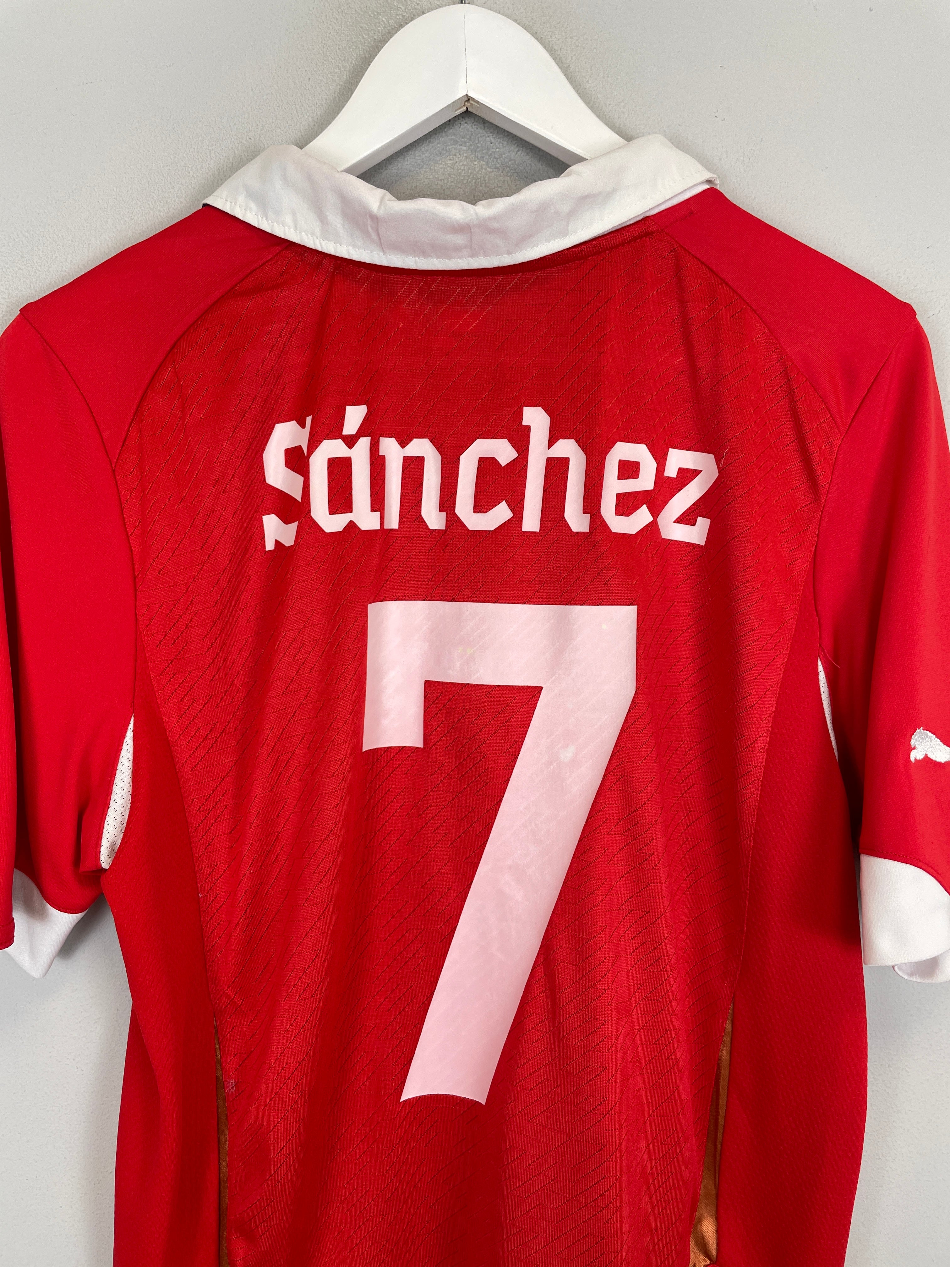 Shop 2011/12 CHILE SANCHEZ #7 HOME SHIRT (M) PUMA, classic football shirts, vintage football shirts & retro soccer jerseys at Cult Kits