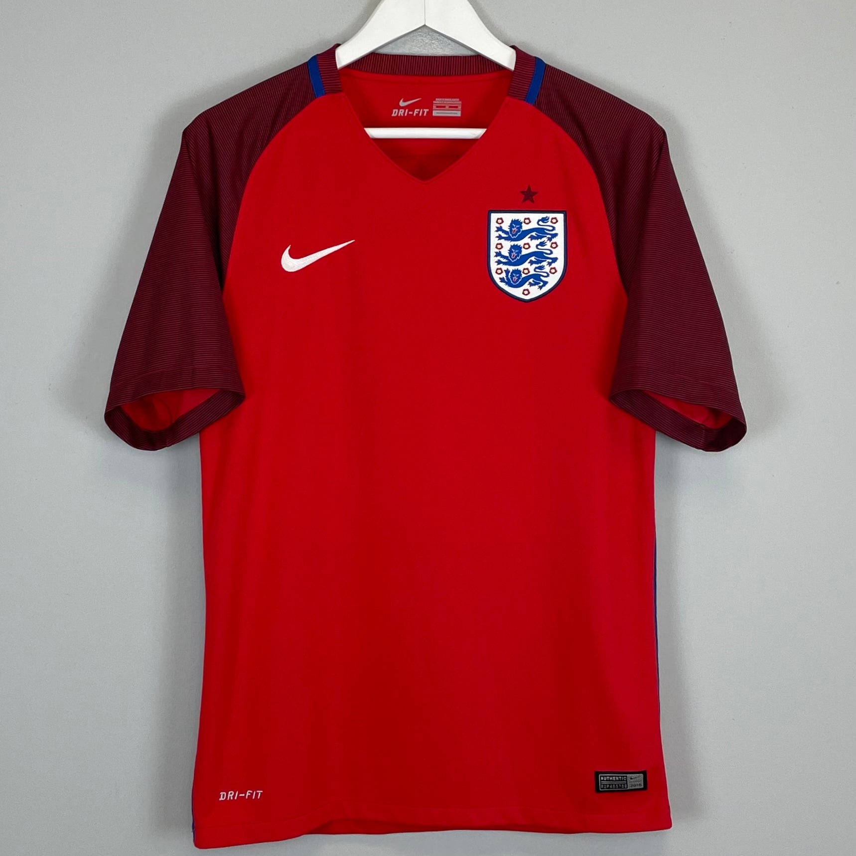 Shop 2016/17 ENGLAND AWAY SHIRT (M) ADIDAS, classic football shirts, vintage football shirts & retro soccer jerseys at Cult Kits