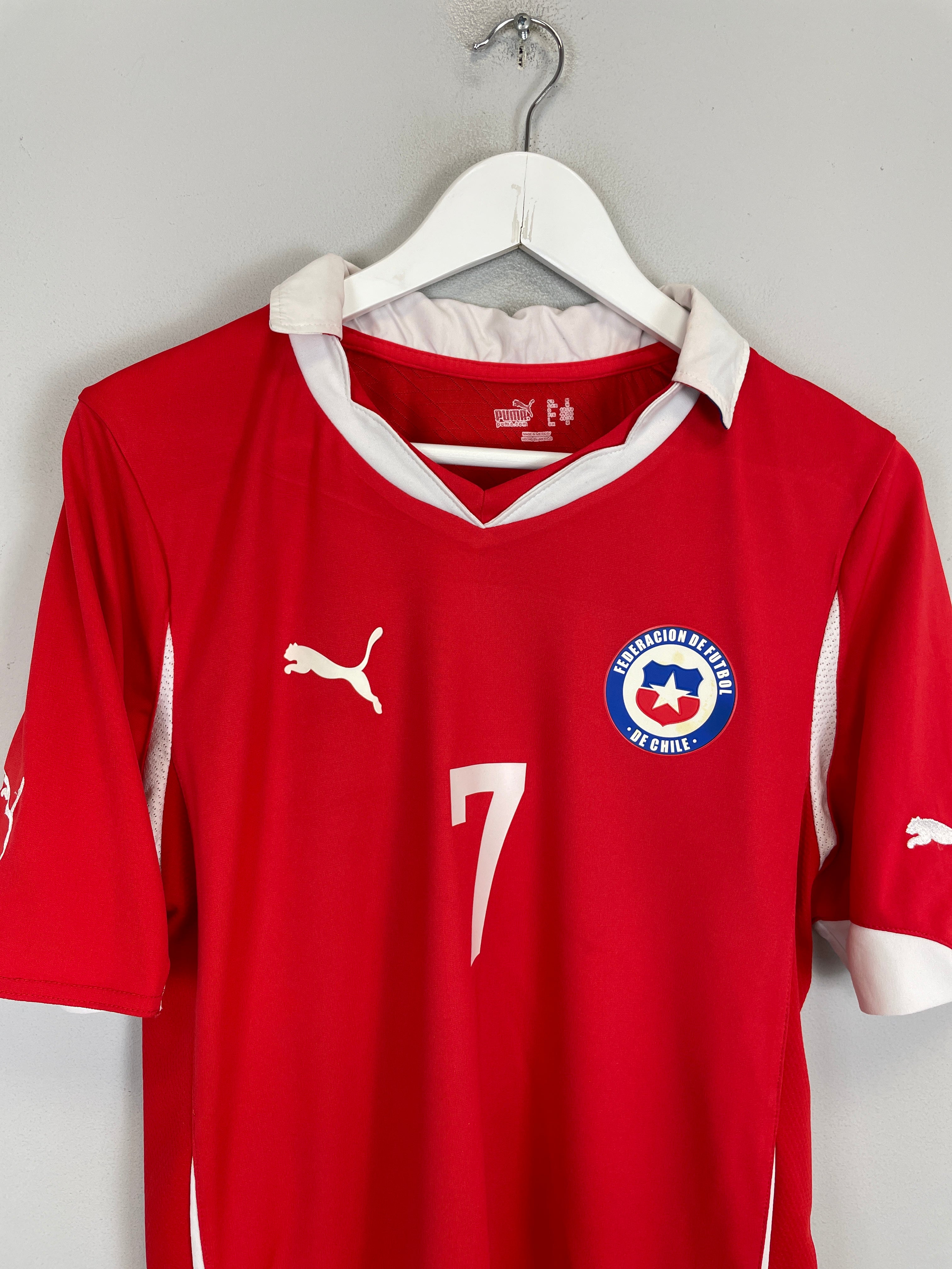 Shop 2011/12 CHILE SANCHEZ #7 HOME SHIRT (M) PUMA, classic football shirts, vintage football shirts & retro soccer jerseys at Cult Kits