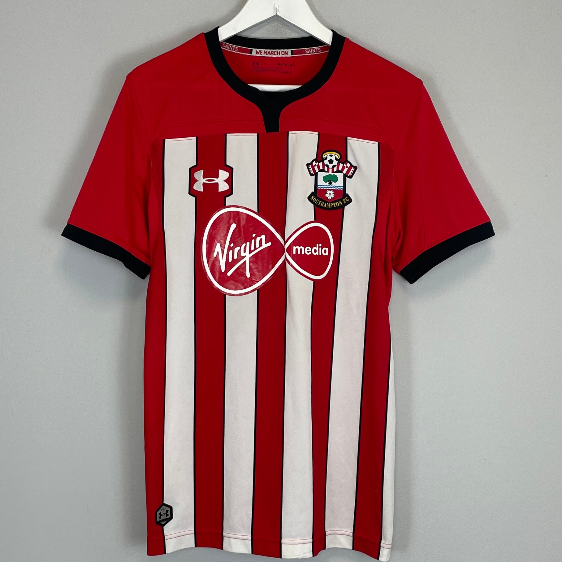 Shop 2018/19 SOUTHAMPTON HOME SHIRT (M) UNDER ARMOUR, classic football shirts, vintage football shirts & retro soccer jerseys at Cult Kits