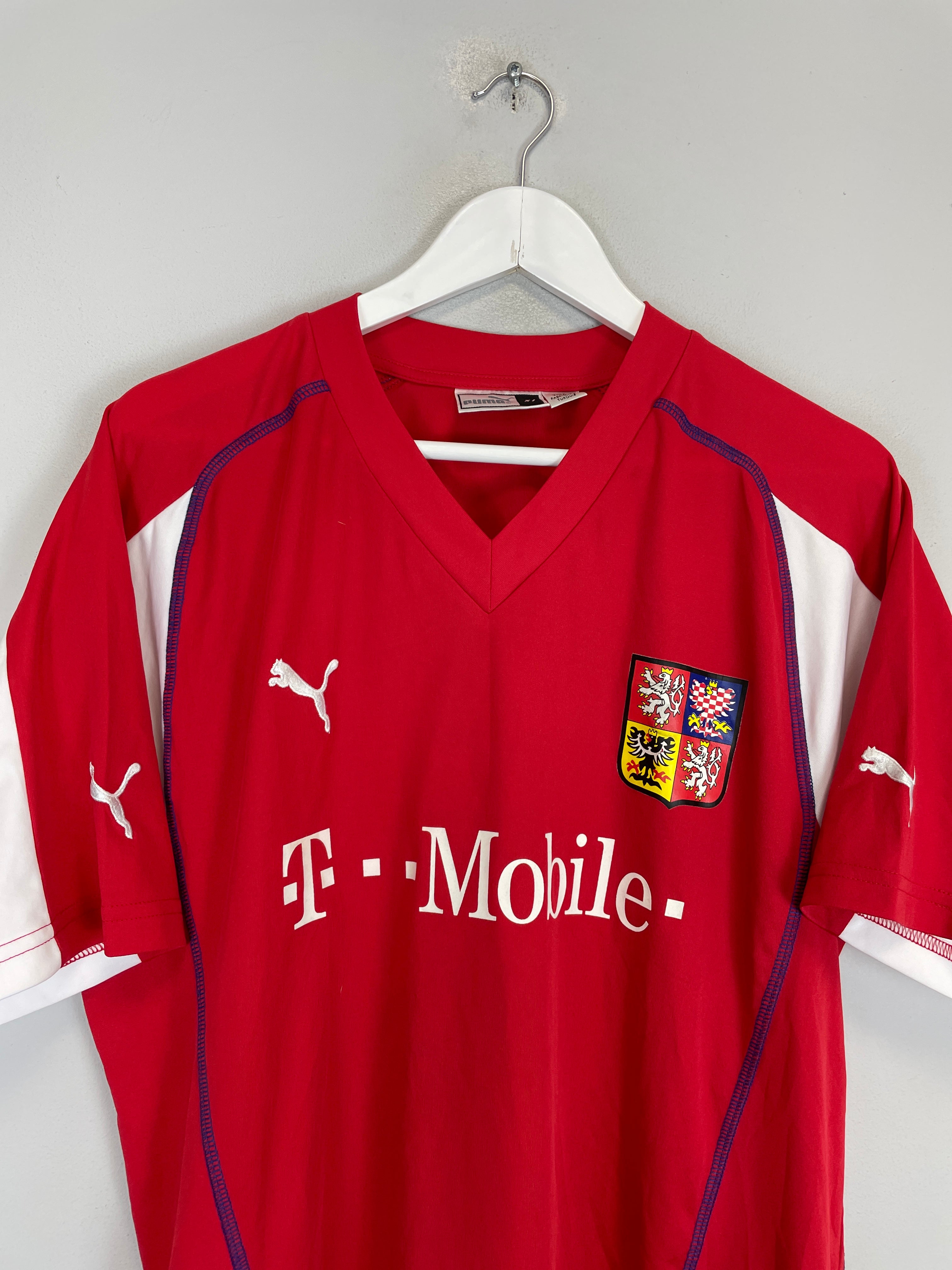 Shop 2003/04 CZECH REPUBLIC HOME SHIRT (XL) PUMA, classic football shirts, vintage football shirts & retro soccer jerseys at Cult Kits