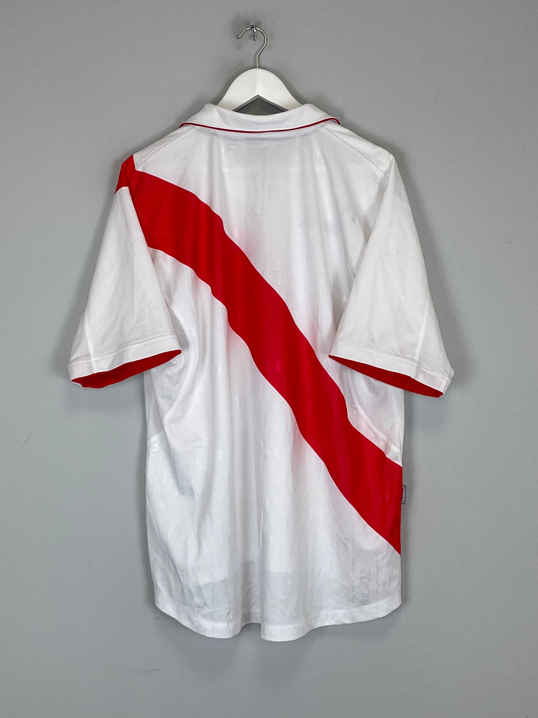 Shop 2002/03 PERU HOME SHIRT (XL) WALON, classic football shirts, vintage football shirts & retro soccer jerseys at Cult Kits