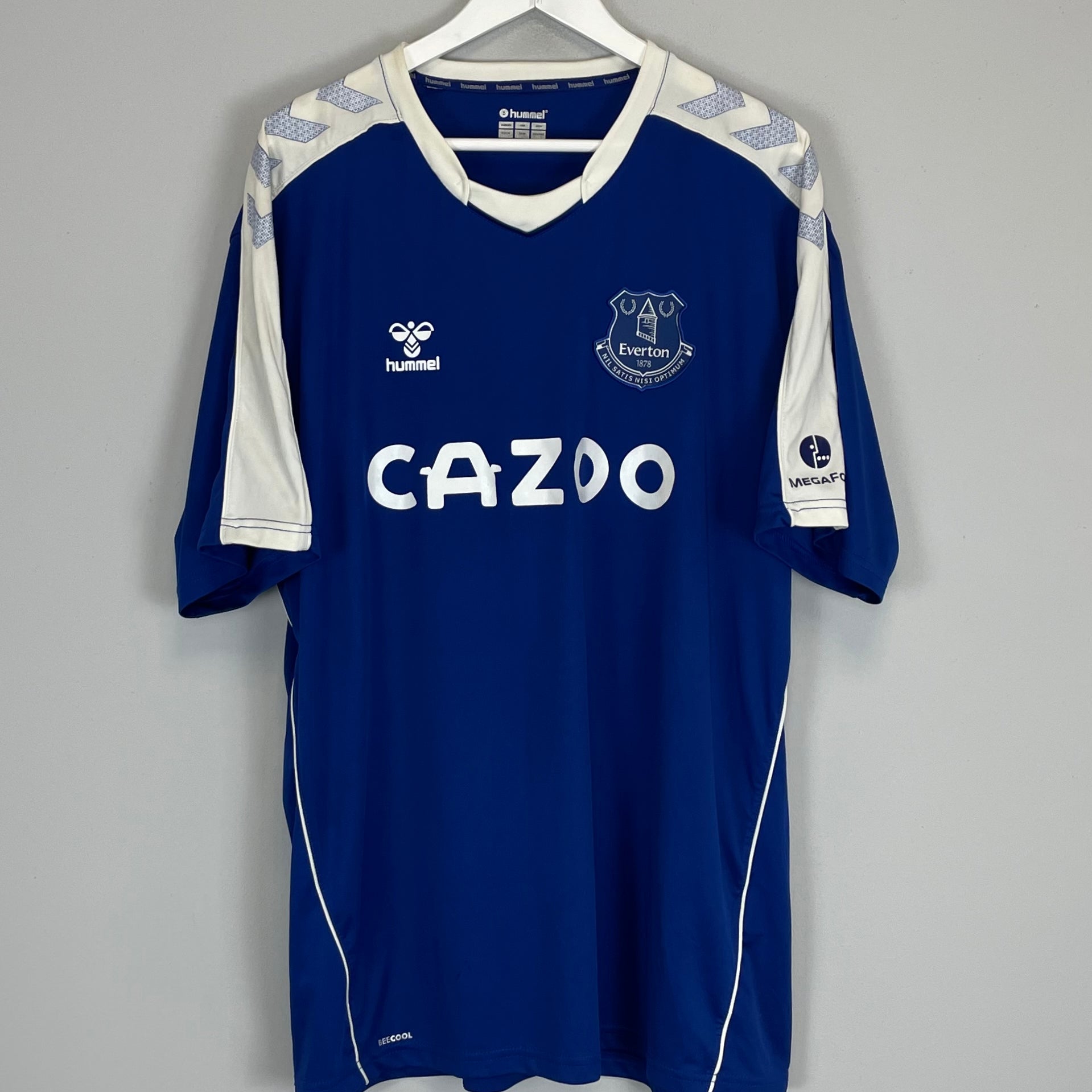 Shop 2021/22 EVERTON TRAINING SHIRT (XXXXL) HUMMEL, classic football shirts, vintage football shirts & retro soccer jerseys at Cult Kits