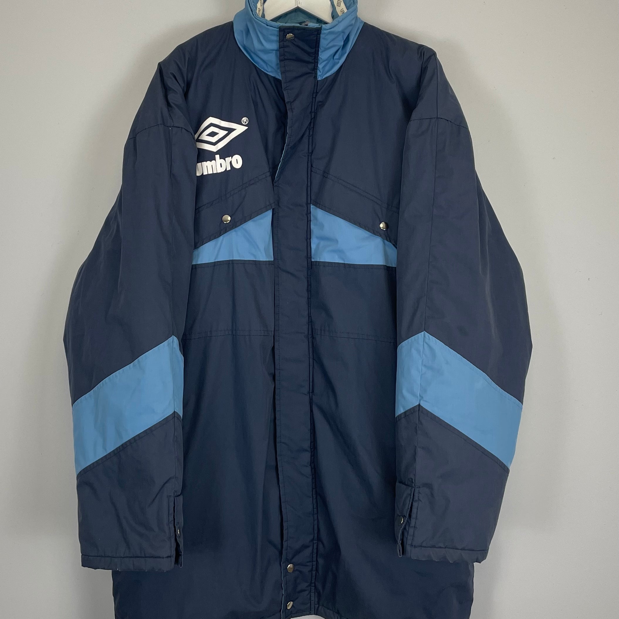 Shop 1991/92 UMBRO BENCHCOAT (XL), classic football shirts, vintage football shirts & retro soccer jerseys at Cult Kits