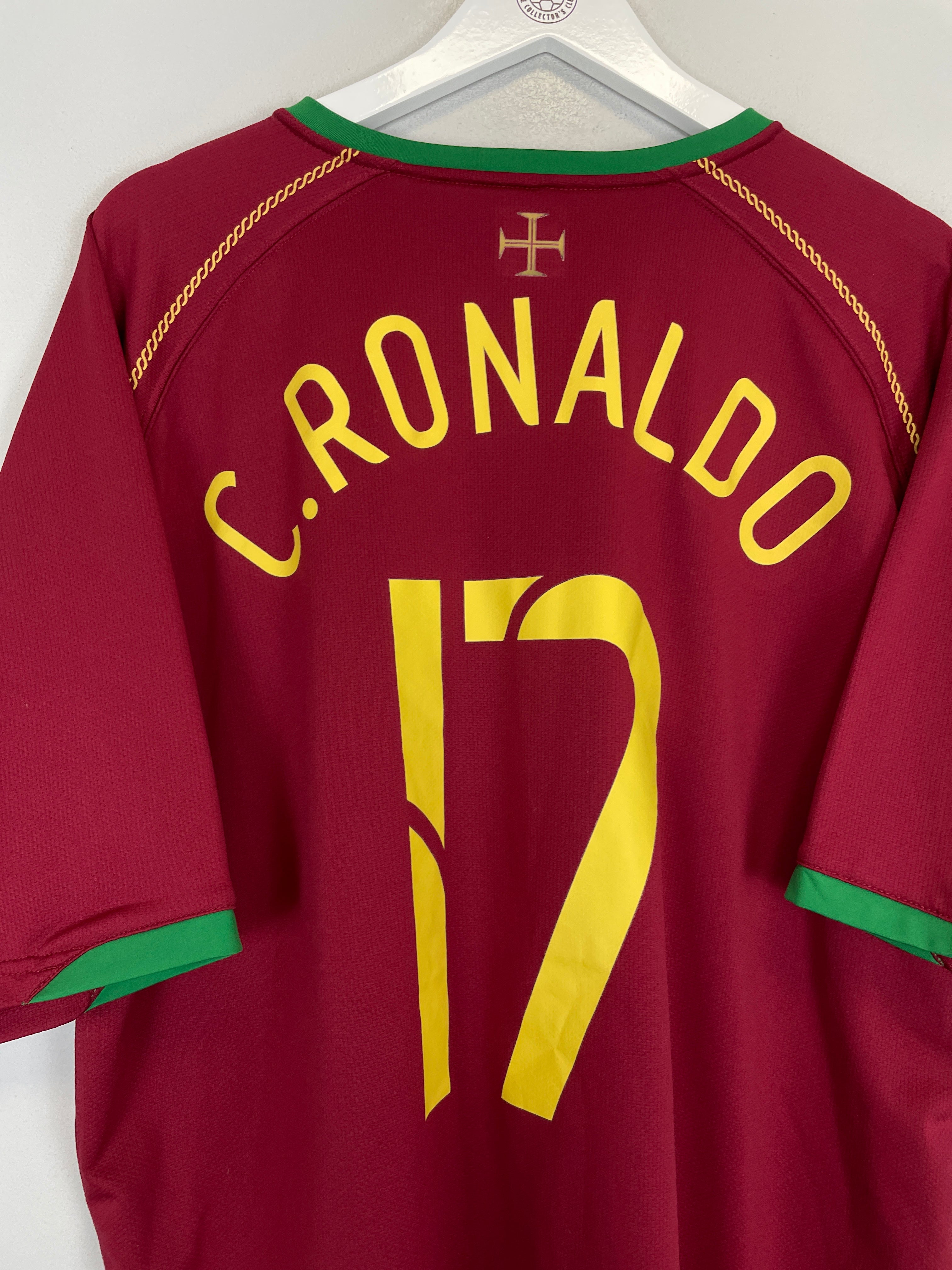 Shop 2006/08 PORTUGAL C.RONALDO #17 HOME SHIRT (XXL) NIKE, classic football shirts, vintage football shirts & retro soccer jerseys at Cult Kits