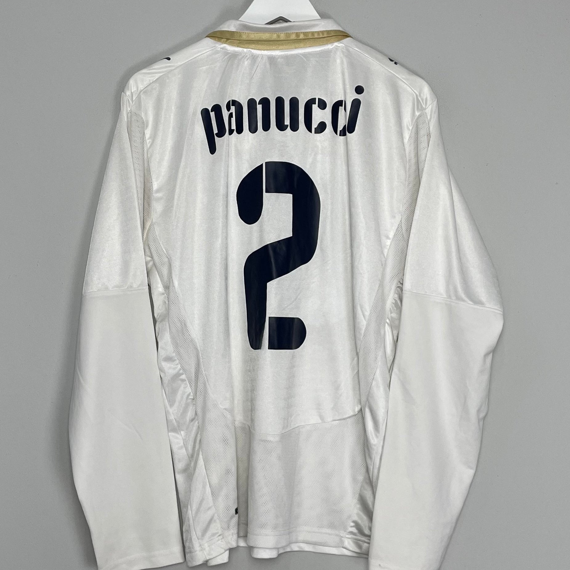 Shop 2007/09 ITALY PANUCCI #2 L/S AWAY SHIRT (M) PUMA, classic football shirts, vintage football shirts & retro soccer jerseys at Cult Kits