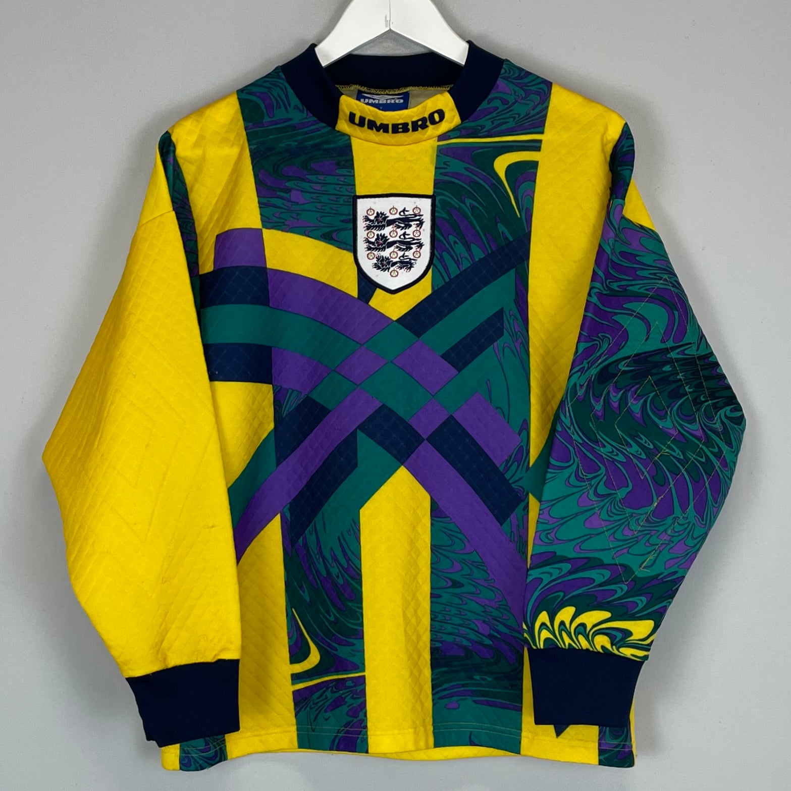Shop 1995/96 ENGLAND GK SHIRT (Y) UMBRO, classic football shirts, vintage football shirts & retro soccer jerseys at Cult Kits