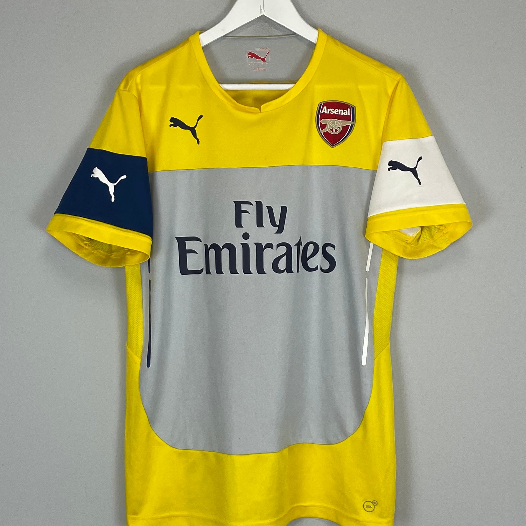 Shop 2014/15 ARSENAL TRAINING SHIRT (L) PUMA, classic football shirts, vintage football shirts & retro soccer jerseys at Cult Kits