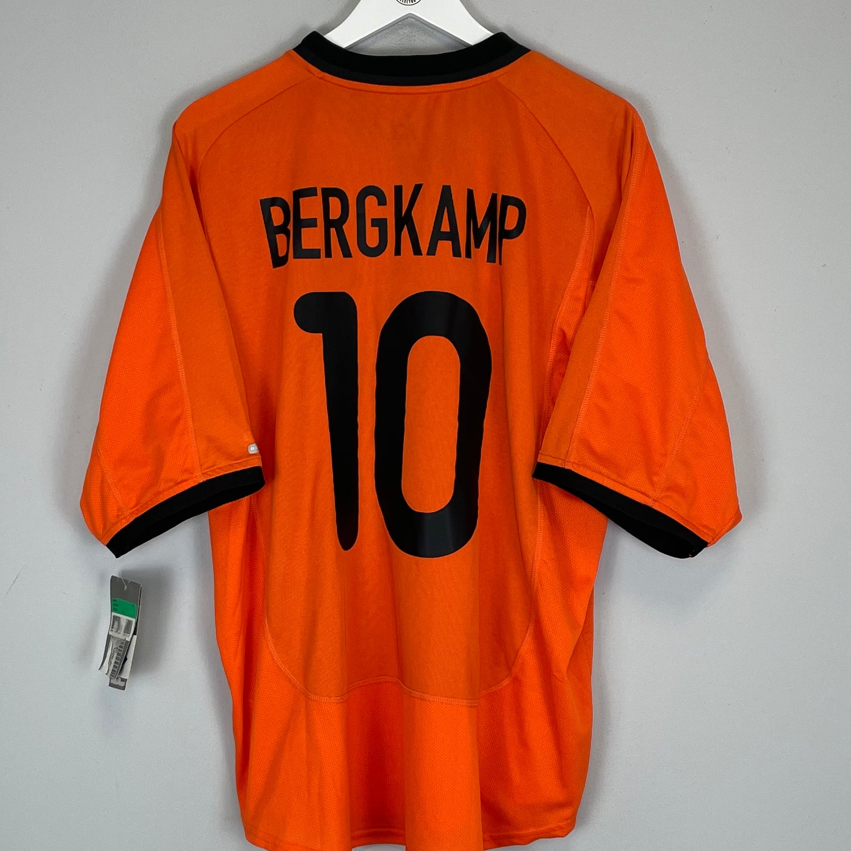 Shop 2000/02 NETHERLANDS BERGKAMP #10 *BNWT* HOME SHIRT (XL) NIKE, classic football shirts, vintage football shirts & retro soccer jerseys at Cult Kits