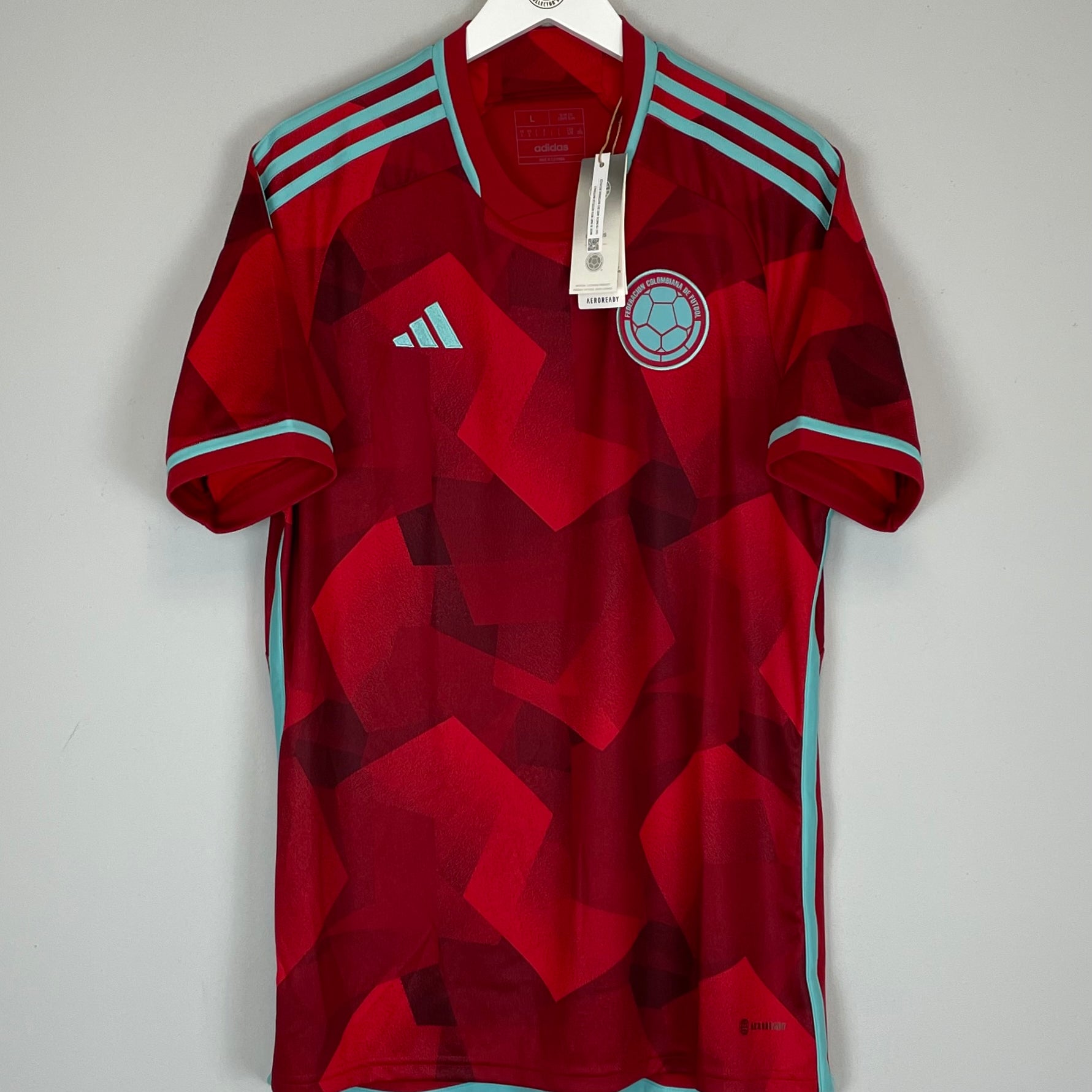 Shop 2022/23 COLOMBIA *BNWT* AWAY SHIRT (L) ADIDAS, classic football shirts, vintage football shirts & retro soccer jerseys at Cult Kits