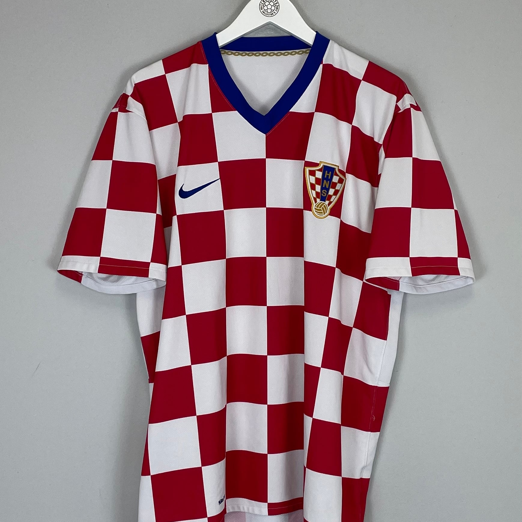 Shop 2008/09 CROATIA HOME SHIRT (XL) NIKE, classic football shirts, vintage football shirts & retro soccer jerseys at Cult Kits