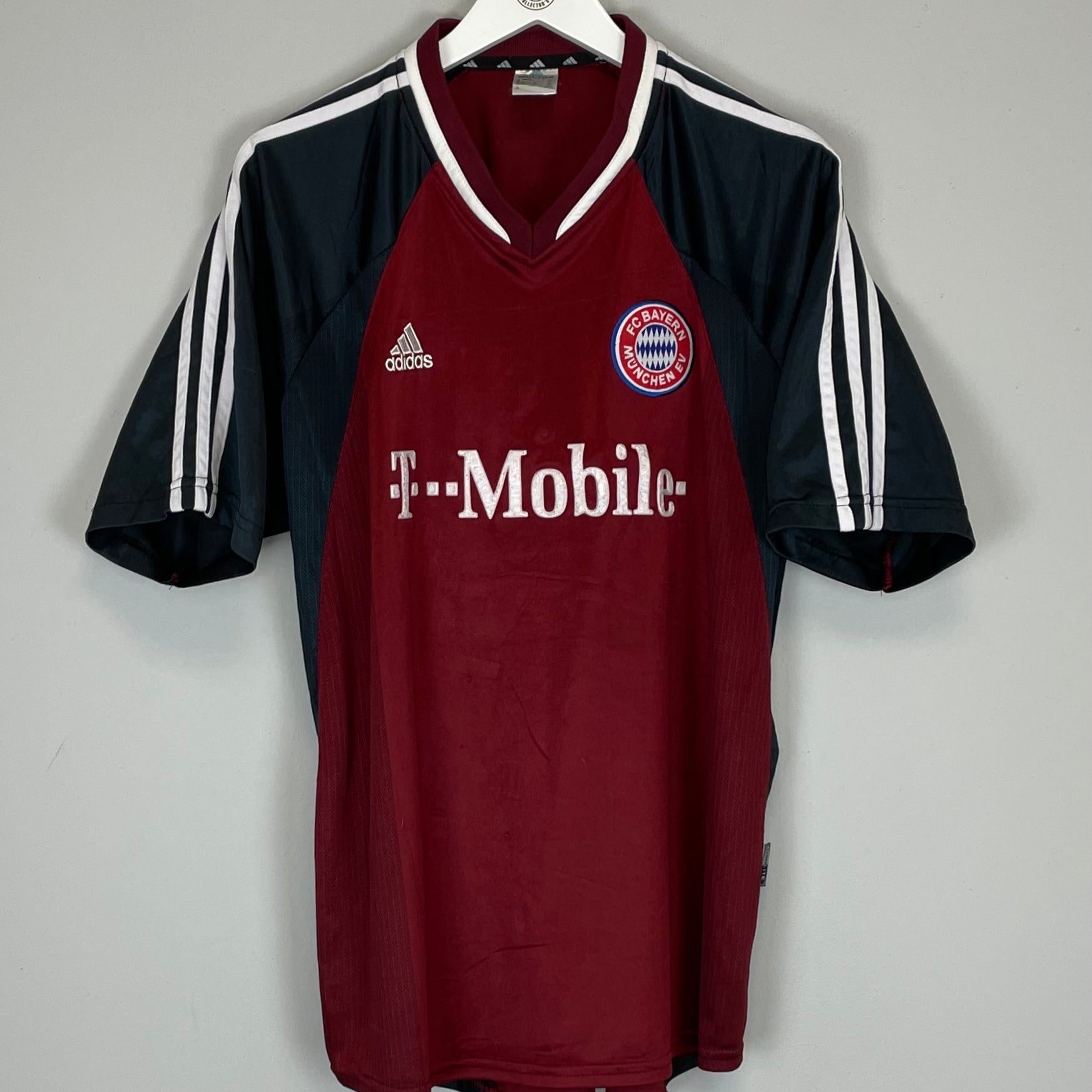 Shop 2002/03 BAYERN MUNICH HOME SHIRT (XL) ADIDAS, classic football shirts, vintage football shirts & retro soccer jerseys at Cult Kits