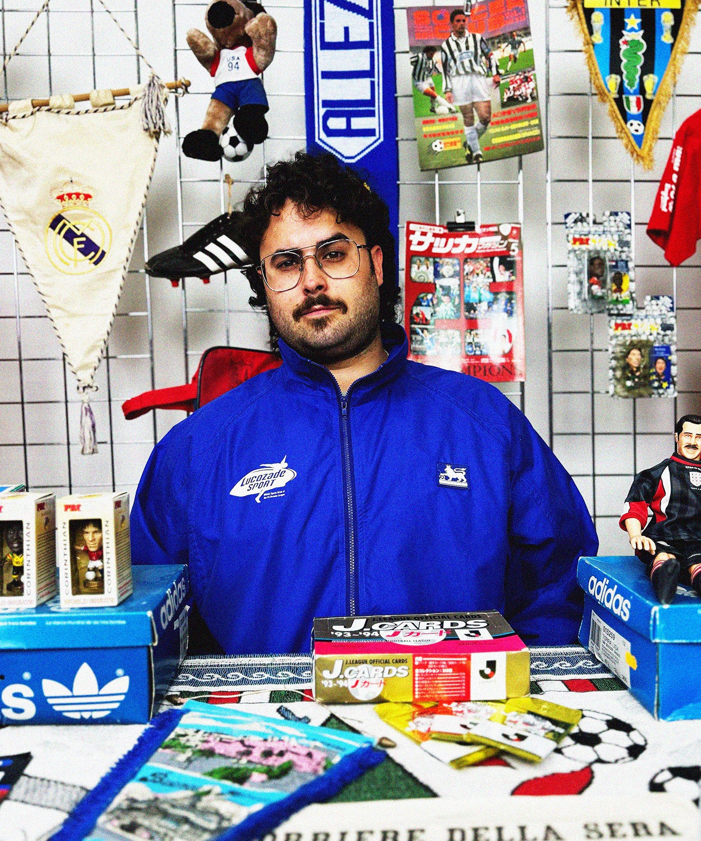 cult kits | virtual flea market , football shirts , caps , jackets , pendants , magazines , corinthian figures, football boots , vintage , retro , classic football shirts , merchandise , j-league , scarves , France 98