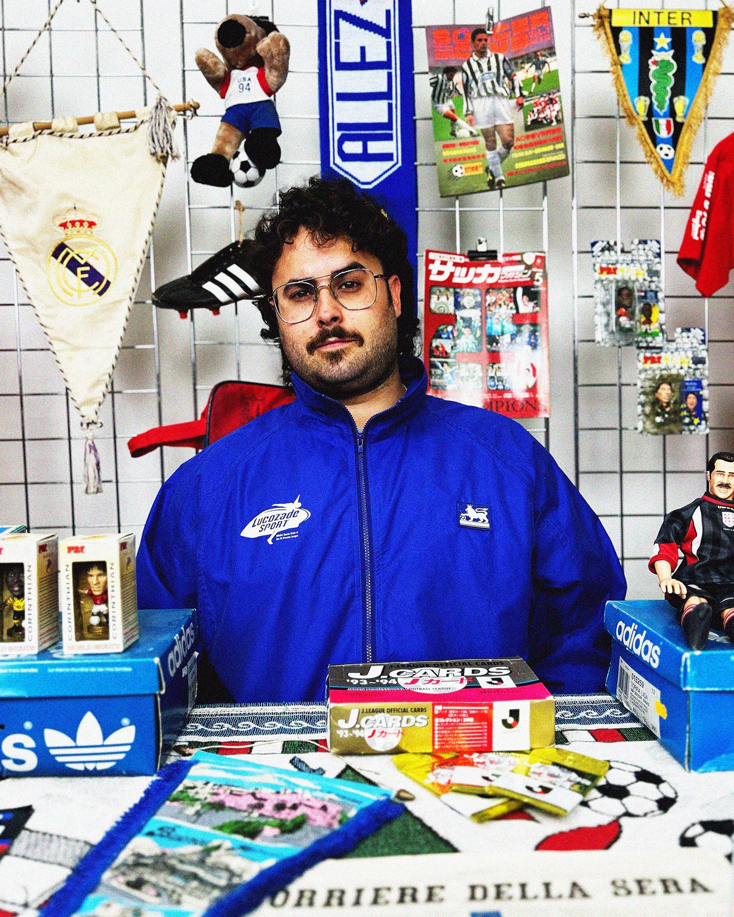 cult kits | virtual flea market , football shirts , caps , jackets , pendants , magazines , corinthian figures, football boots , vintage , retro , classic football shirts , merchandise , j-league , scarves , France 98
