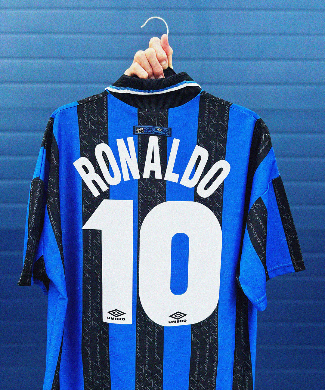 Cult Kits | Inter Milan 98 , Ronaldo , Umbro , Home shirt  , Football shirts , Retro , Soccer Jersey, Classic football shirts , Classic soccer jersey , Vintage football shirt , cult kits , festival fits , unique football shirts